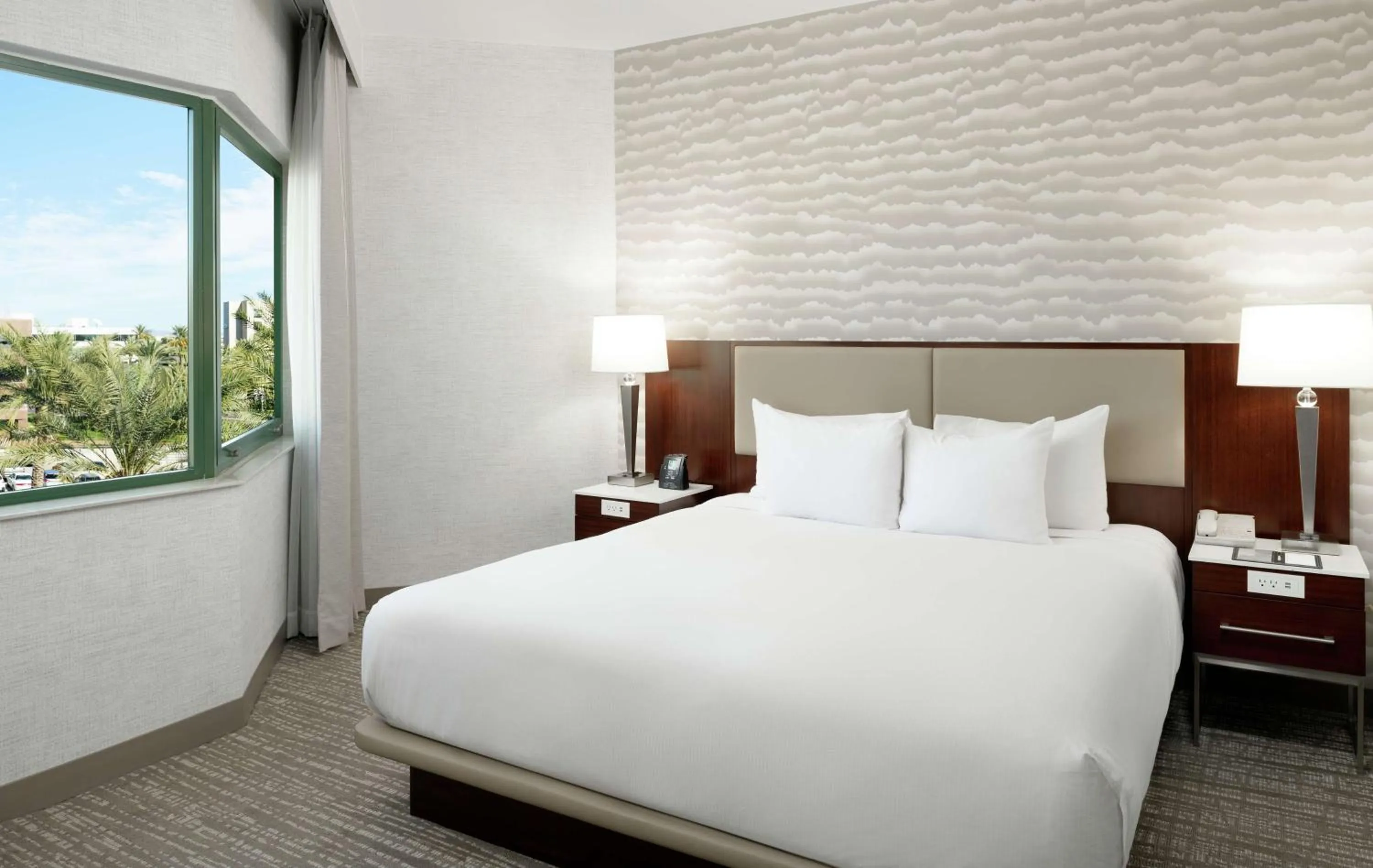 Bed in DoubleTree Suites by Hilton Phoenix