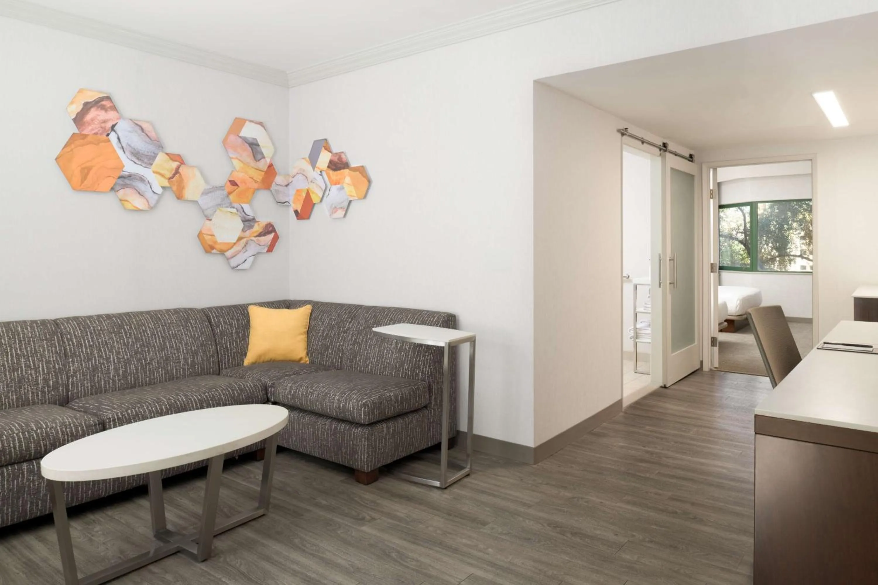 Living room in DoubleTree Suites by Hilton Phoenix