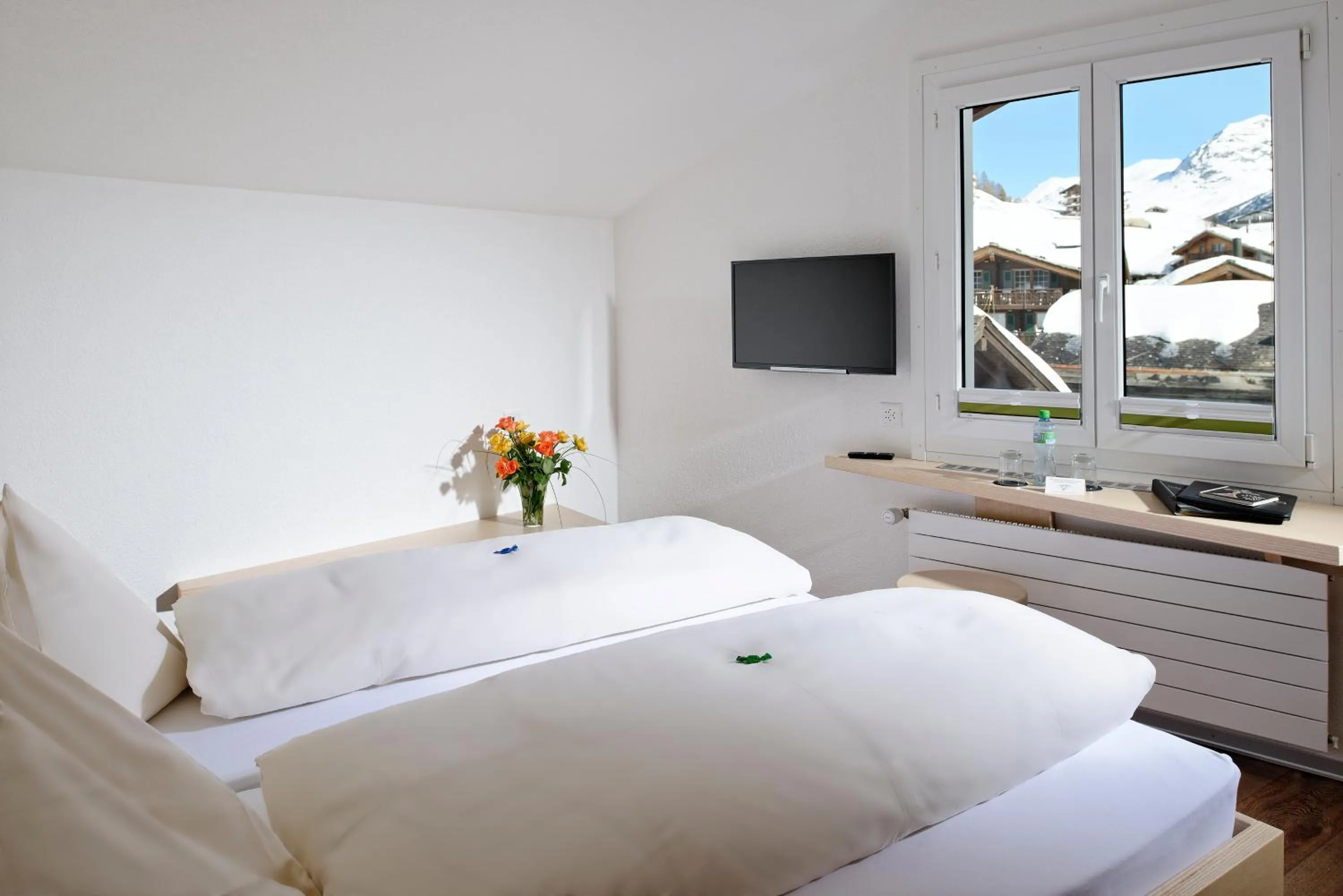 Bedroom, Bed in Park-Hotel Saas- Fee