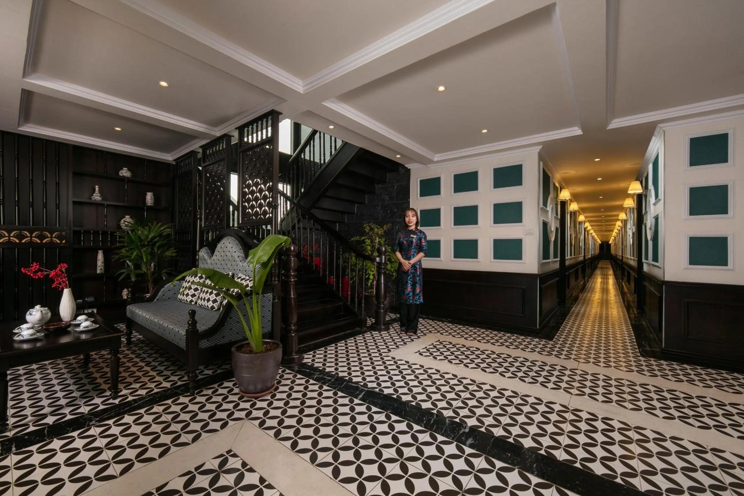 Lobby or reception in Genesis Luxury Regal Cruise by Premier Group