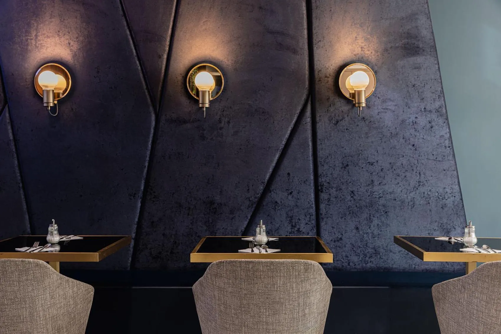 Living room in Best Western Plus Comedie Saint Roch