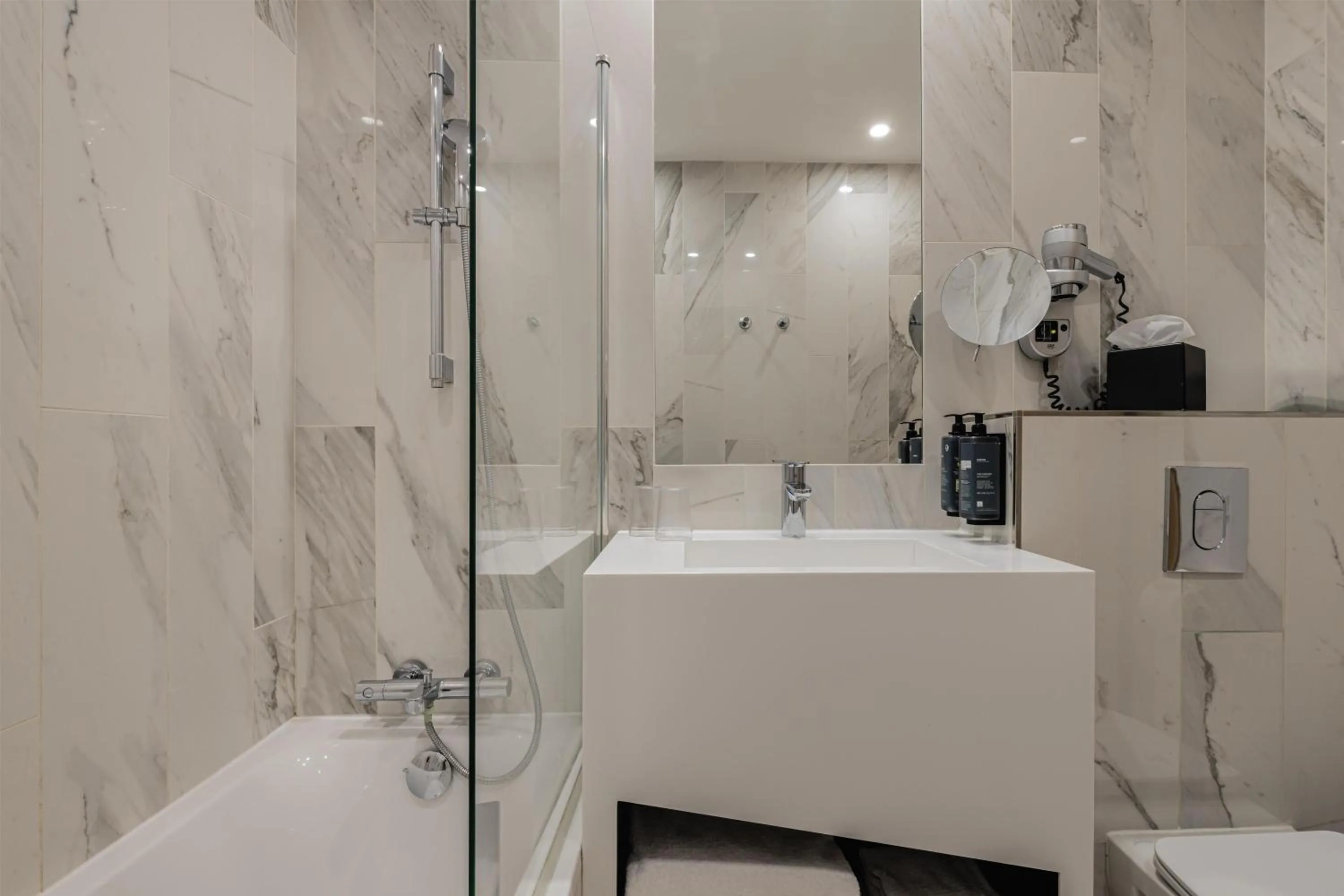 Bathroom in Best Western Plus Comedie Saint Roch