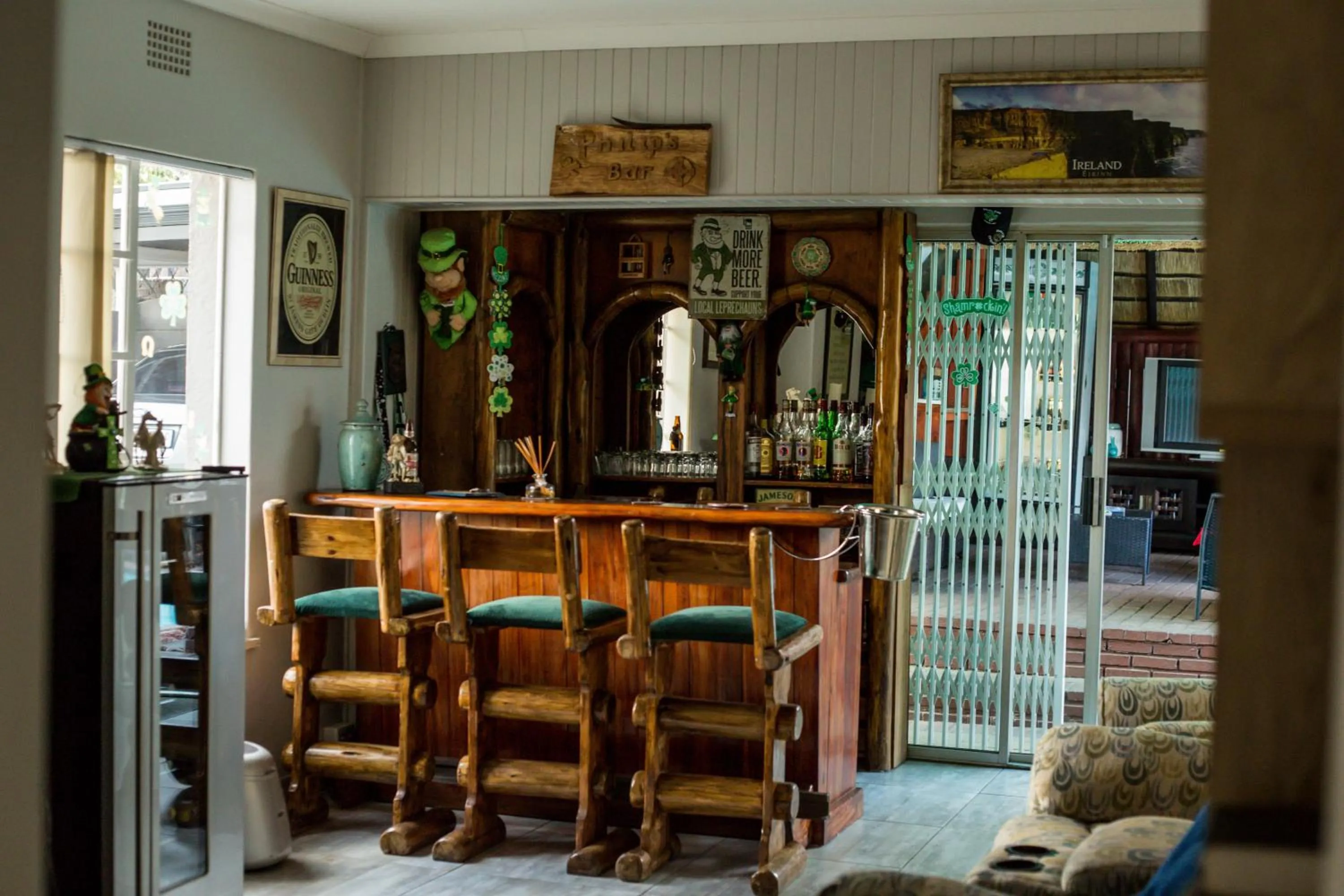 Lounge or bar in The Armagh Guesthouse