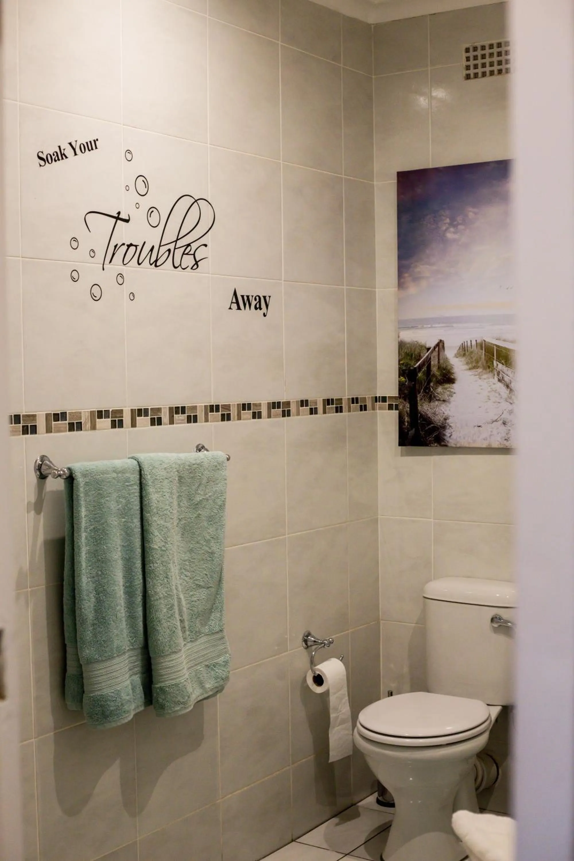 Toilet in The Armagh Guesthouse