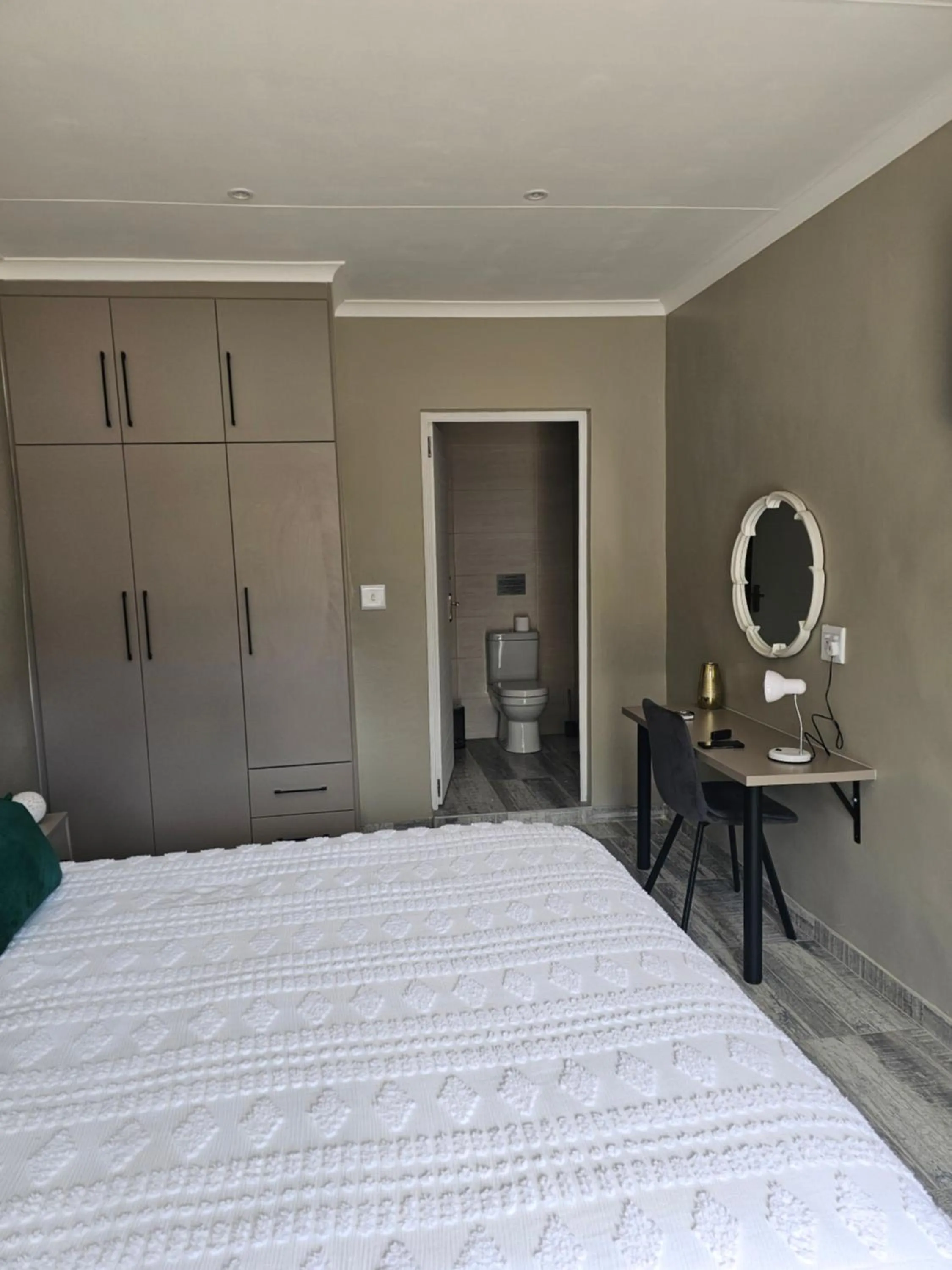 Bedroom, Bed in The Armagh Guesthouse