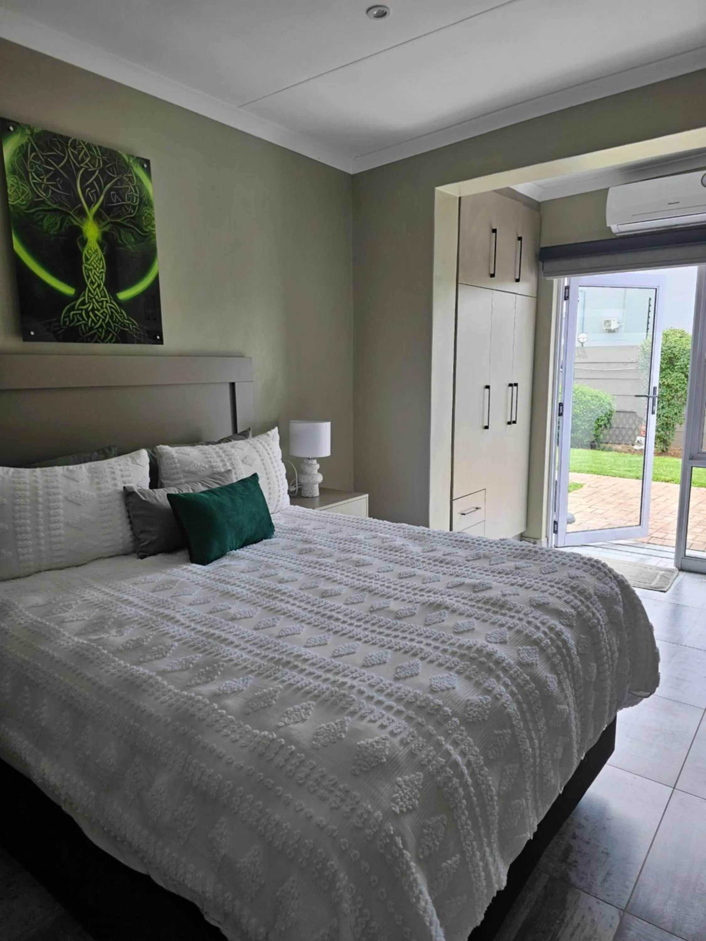 Bed in The Armagh Guesthouse