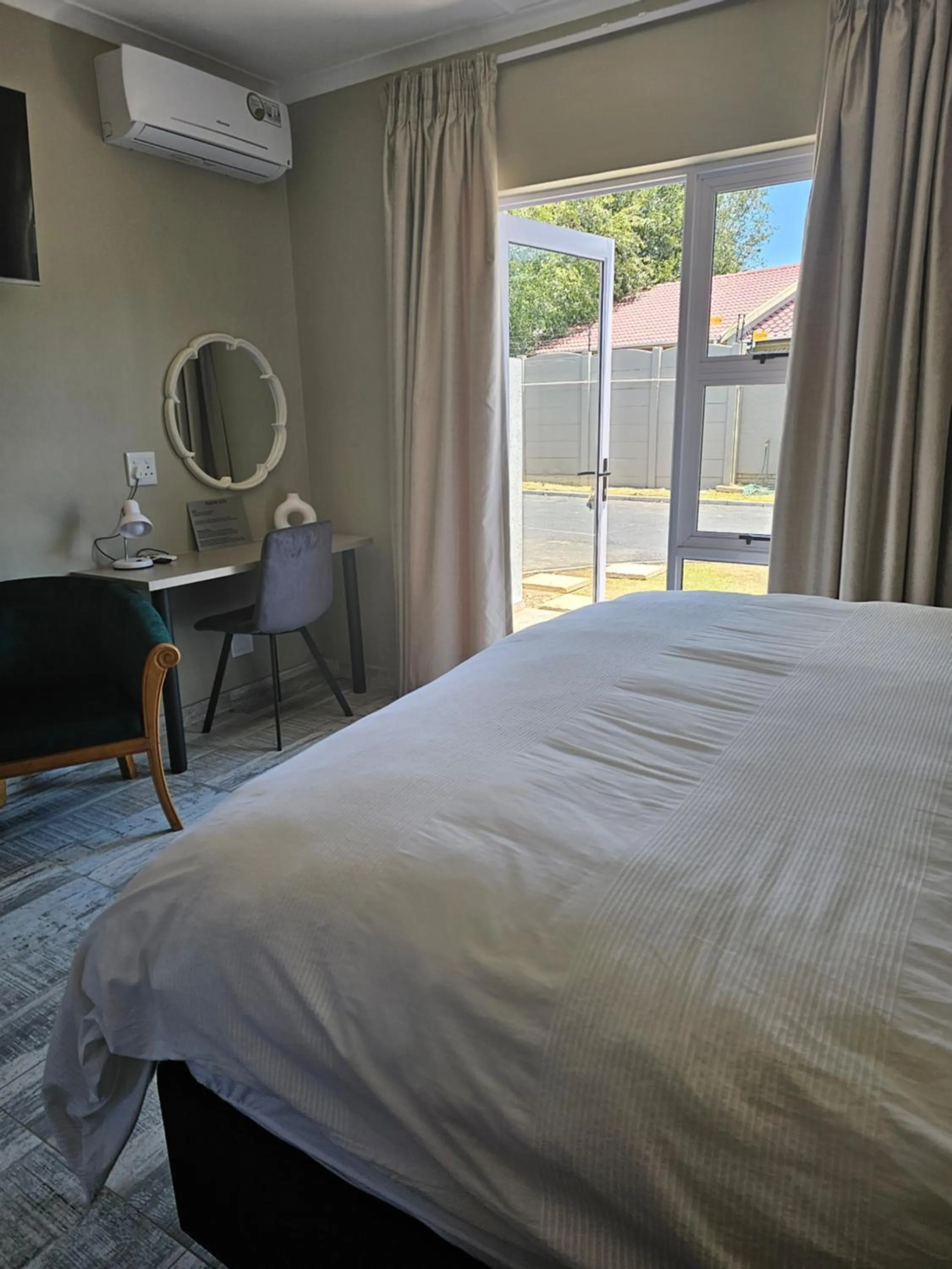 Bedroom, Bed in The Armagh Guesthouse