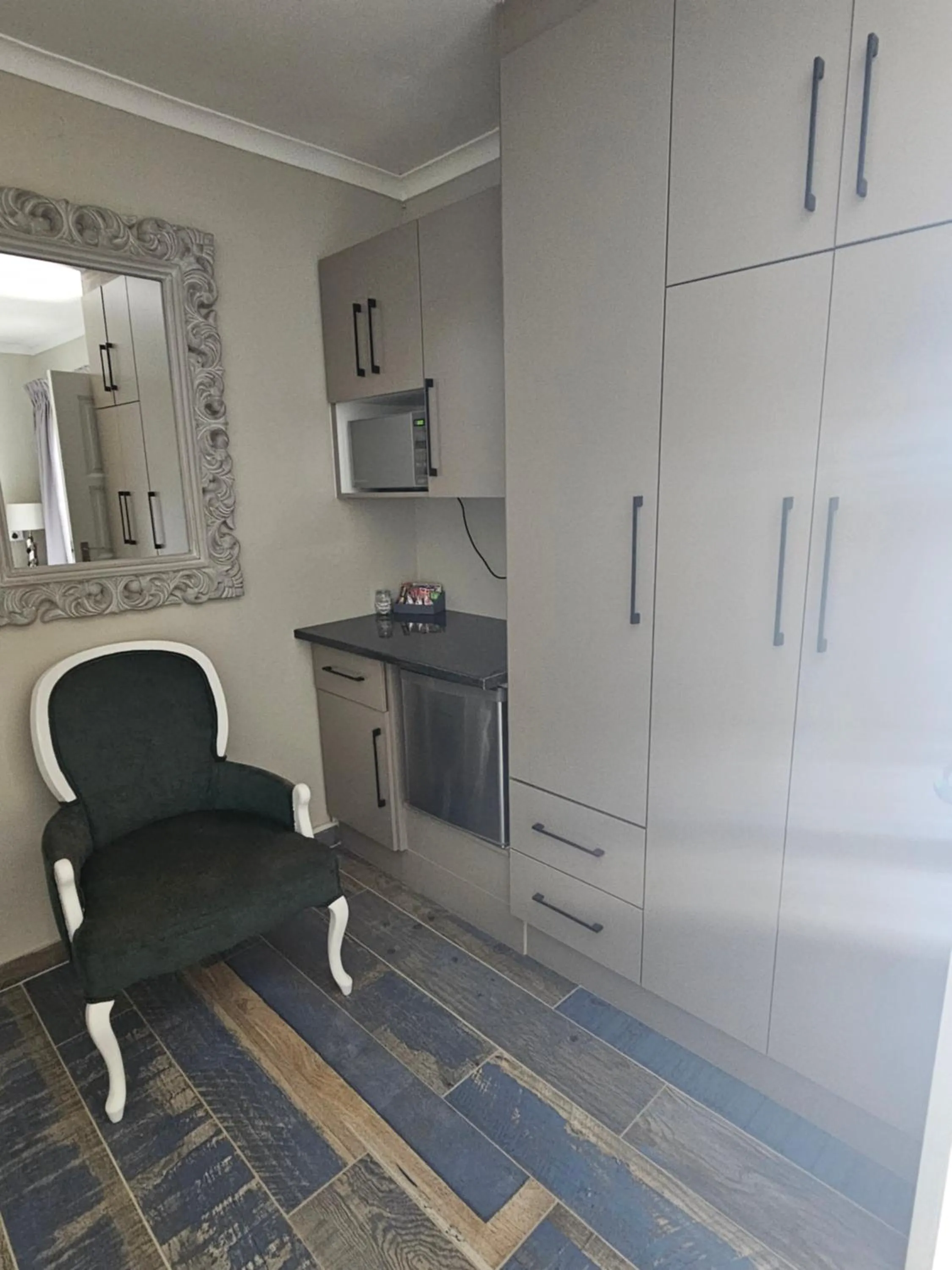 Kitchen or kitchenette in The Armagh Guesthouse