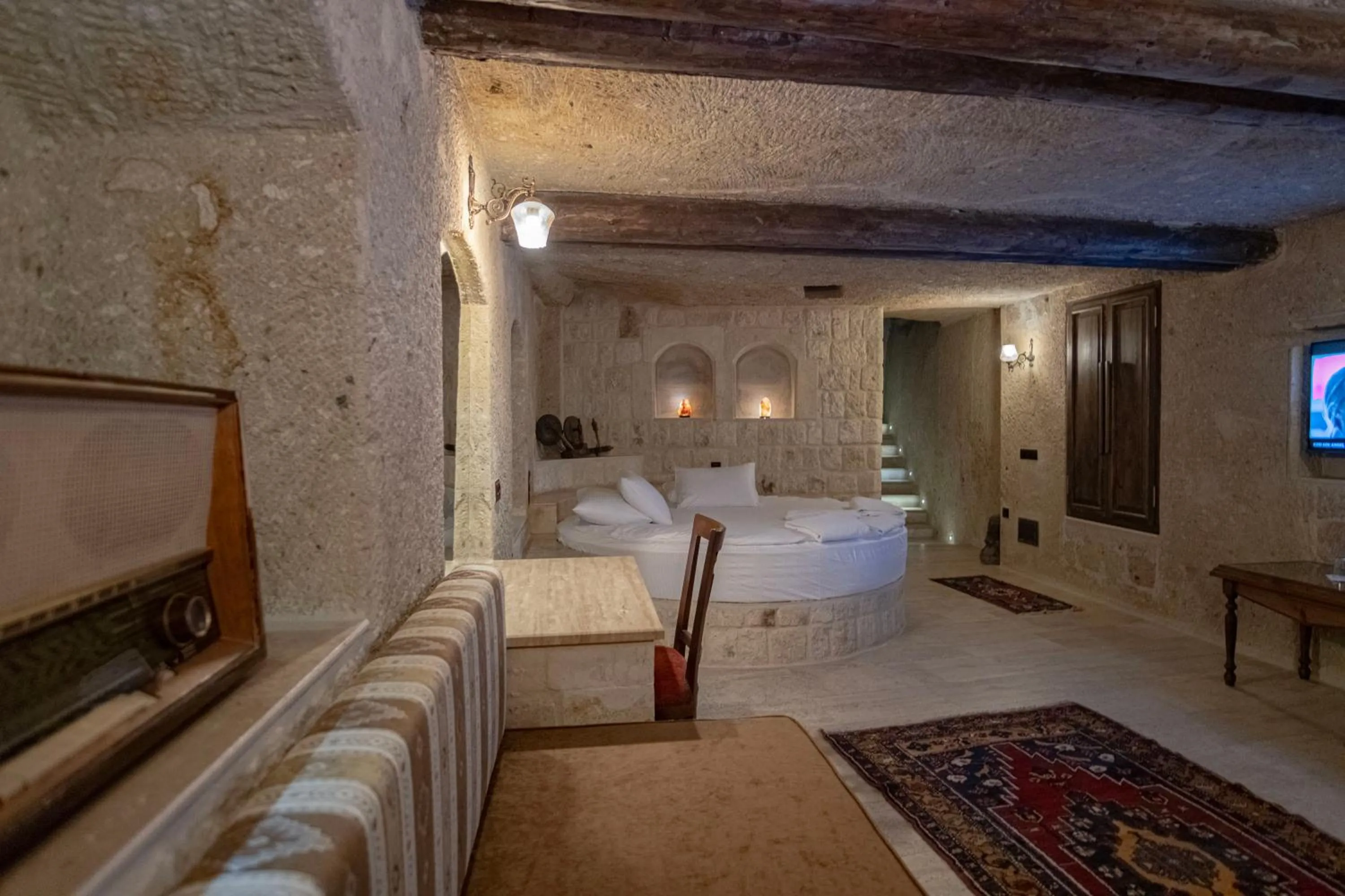 Bed in Kemerhan Cave Suites