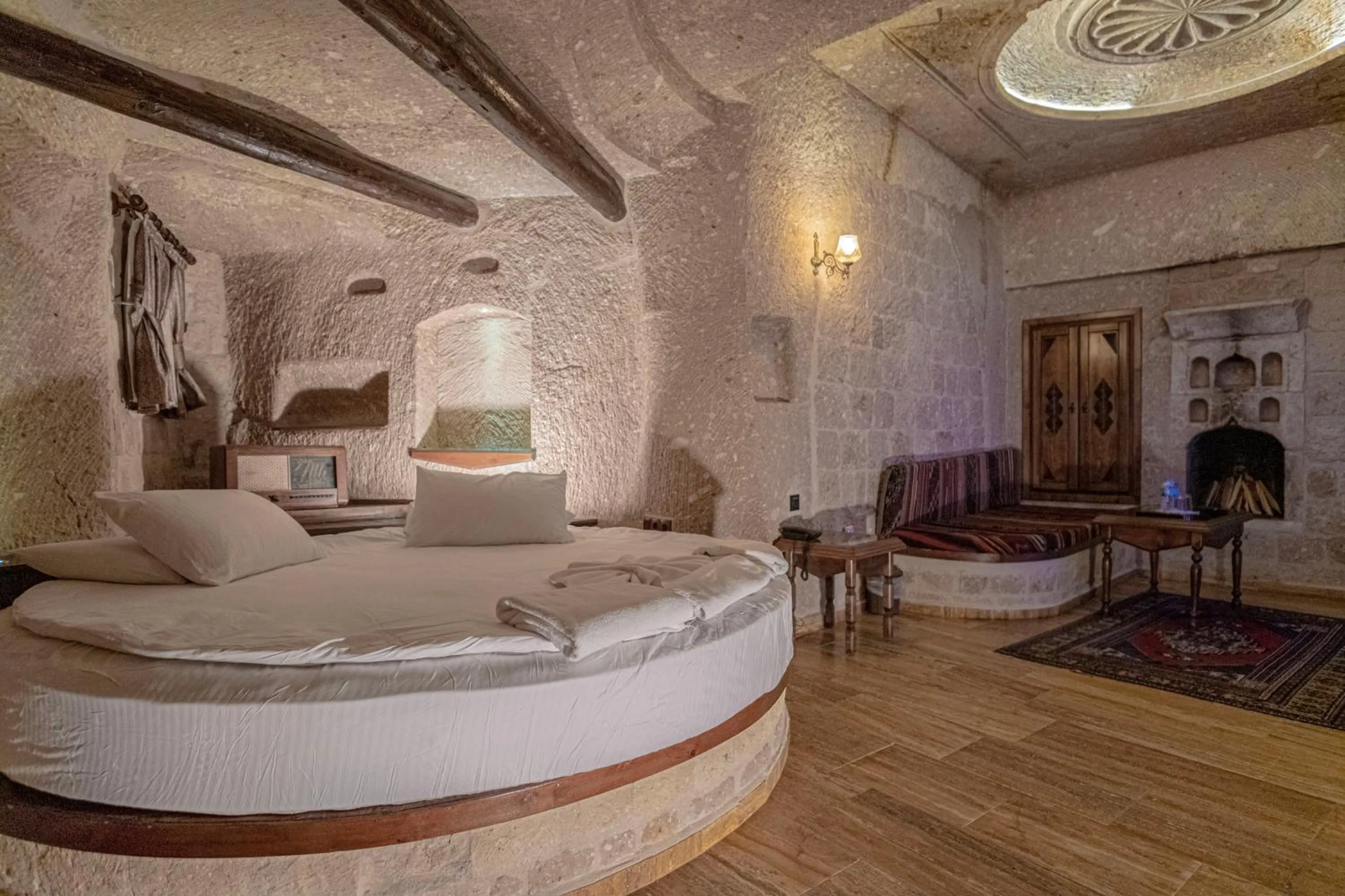 Bed in Kemerhan Cave Suites
