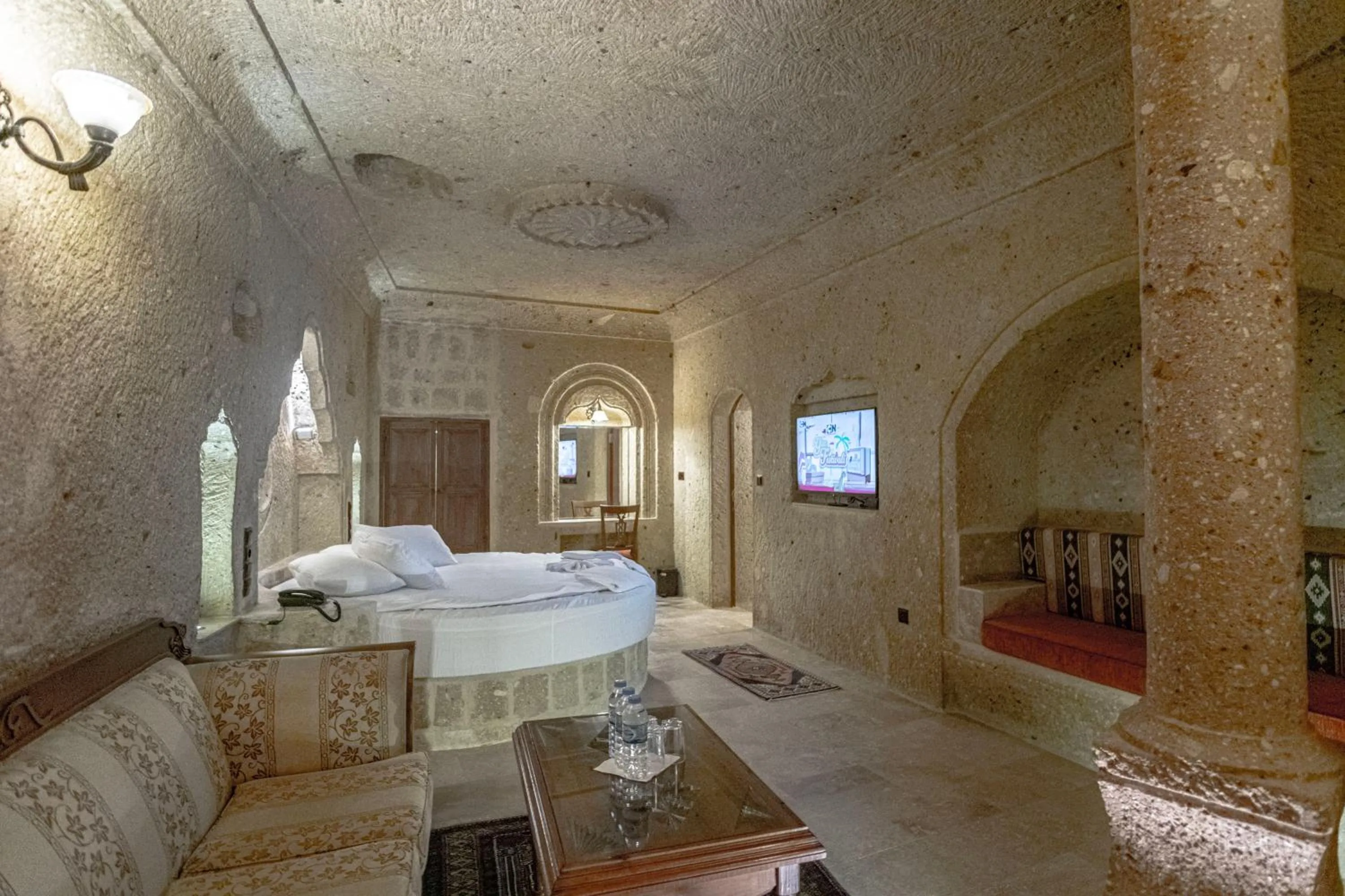 Living room in Kemerhan Cave Suites