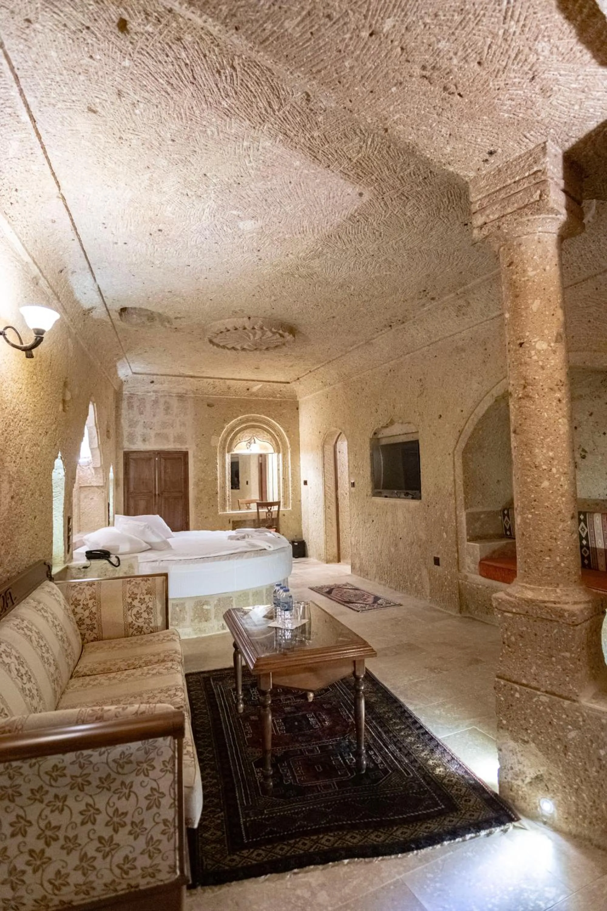 Bed in Kemerhan Cave Suites