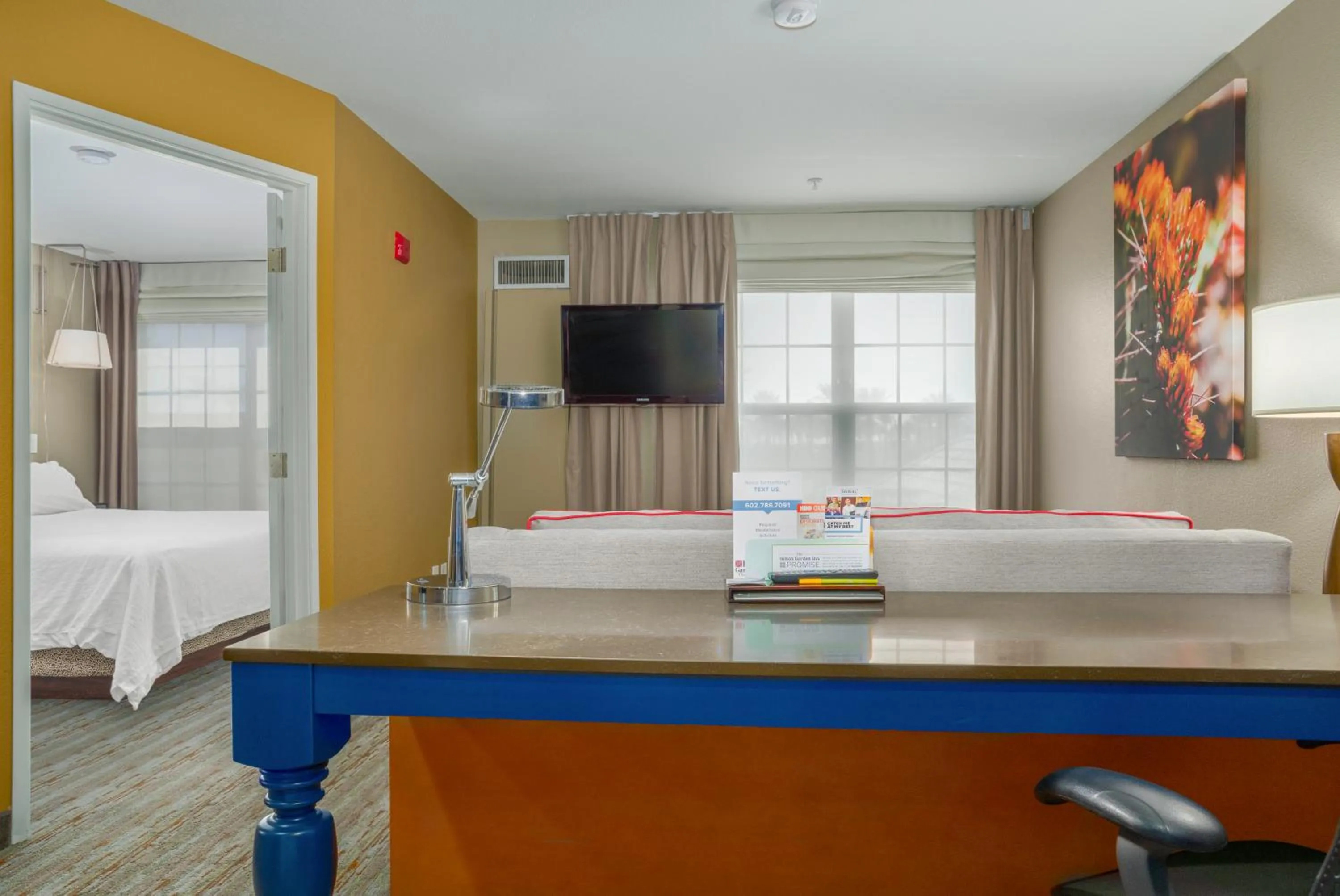 Bedroom, Bed in Hilton Garden Inn Phoenix Airport