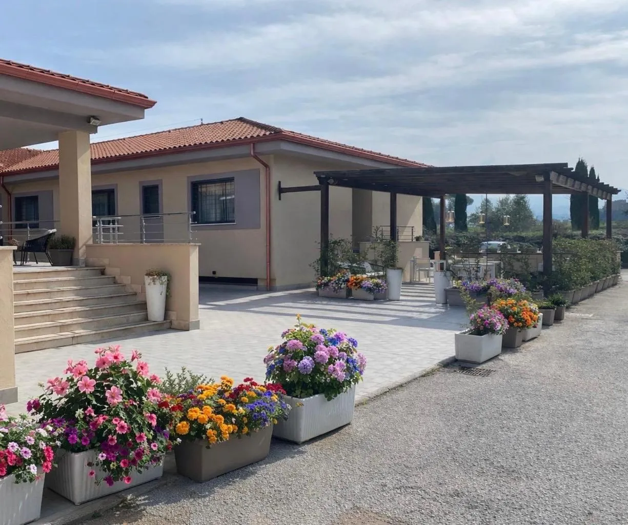 Property building in Hotel 325 Tor Vergata