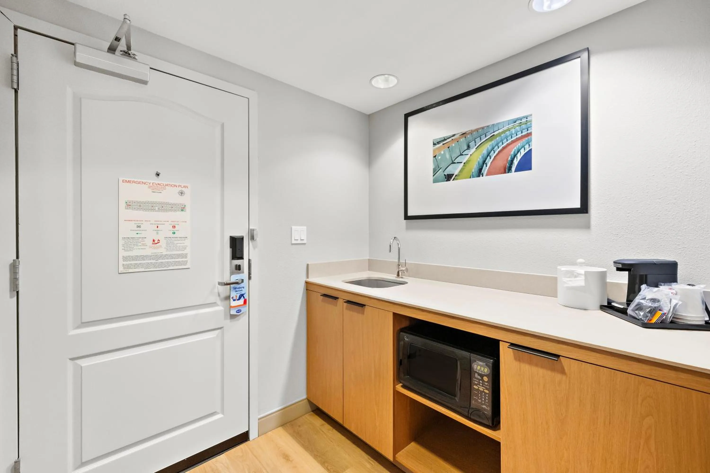 Hampton Inn & Suites Lancaster