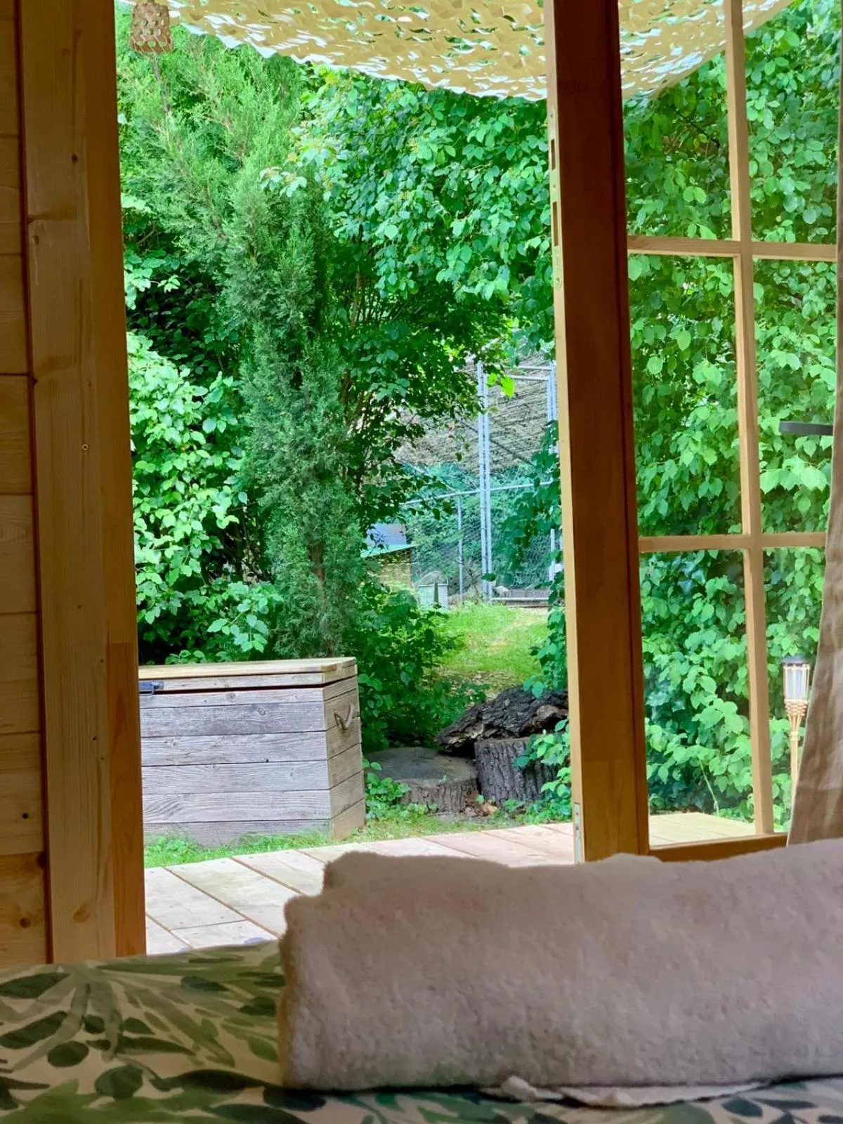 Garden view in Le Pavillon Vert - B&B