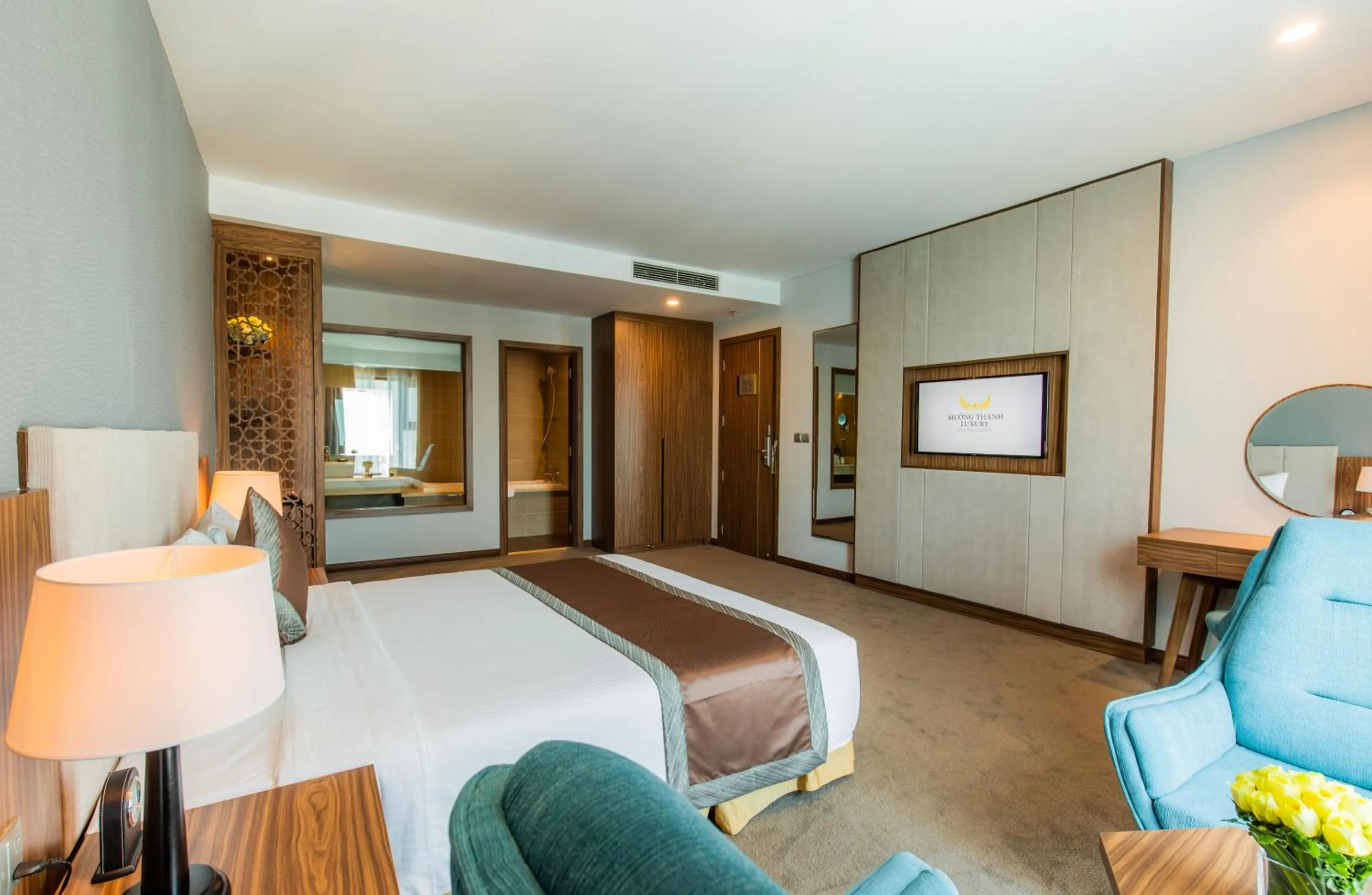 Bedroom, Bed in Muong Thanh Luxury Vien Trieu Nha Trang