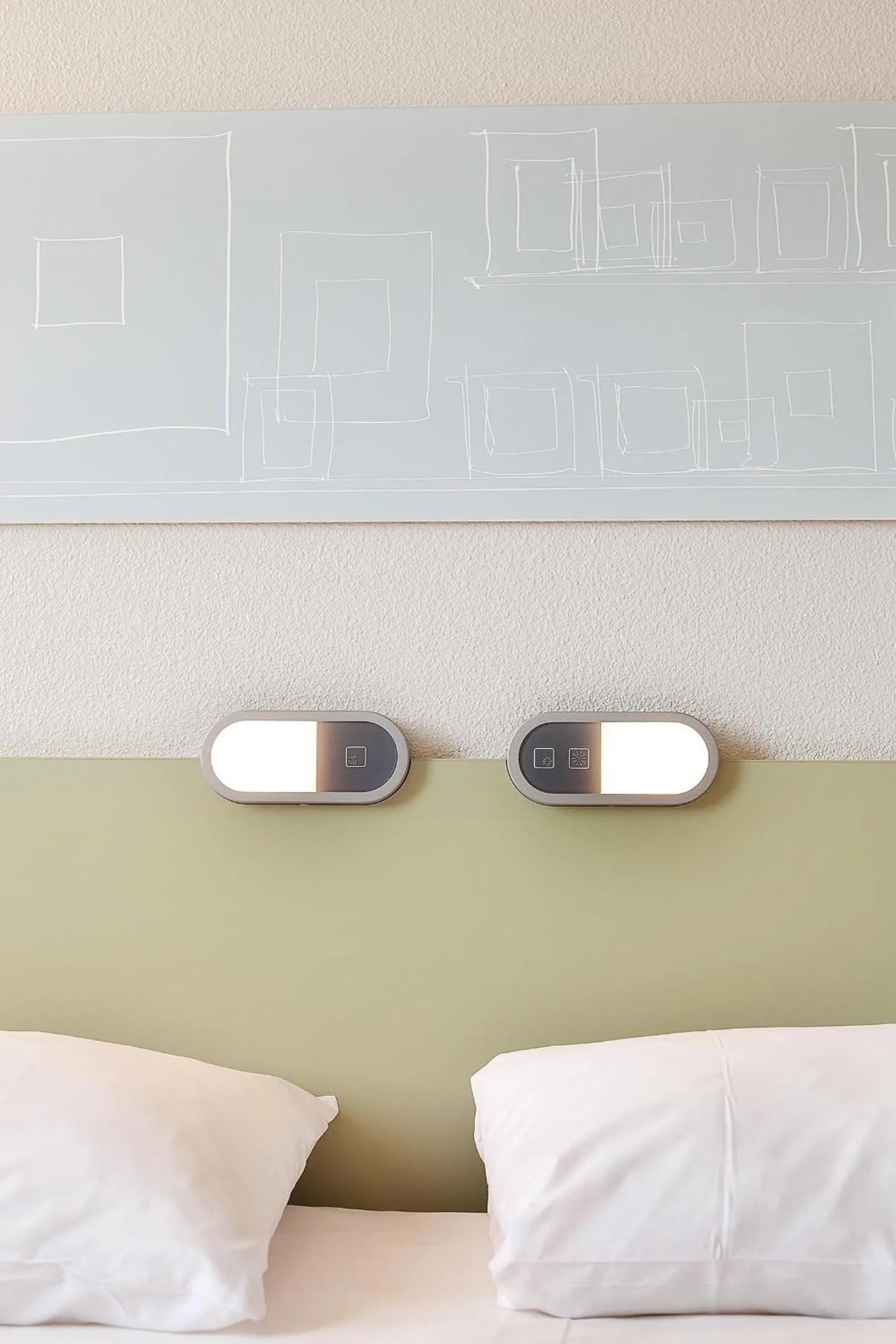 Bed in ibis budget Saint Gaudens