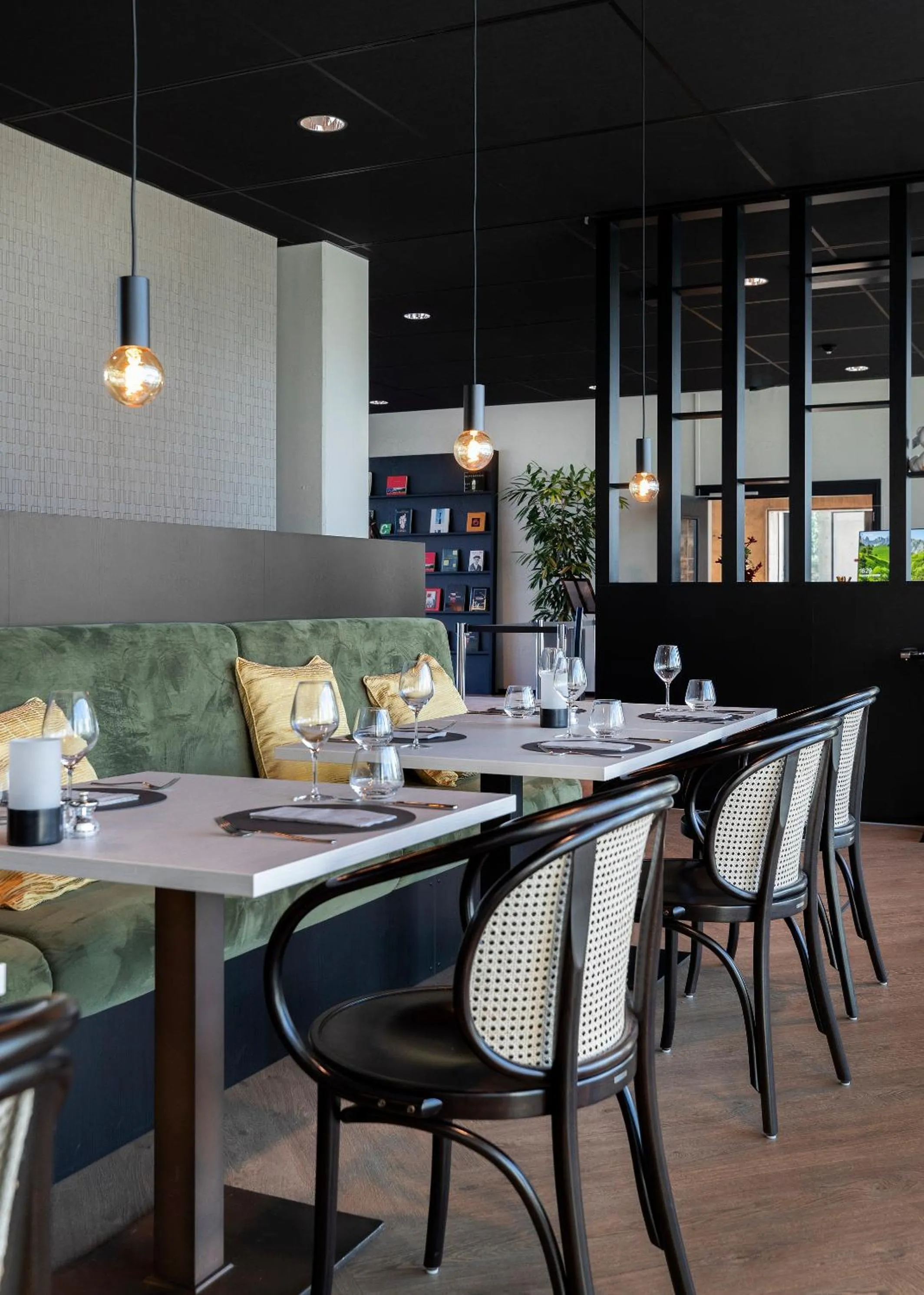 Restaurant/places to eat in U Parkhotel