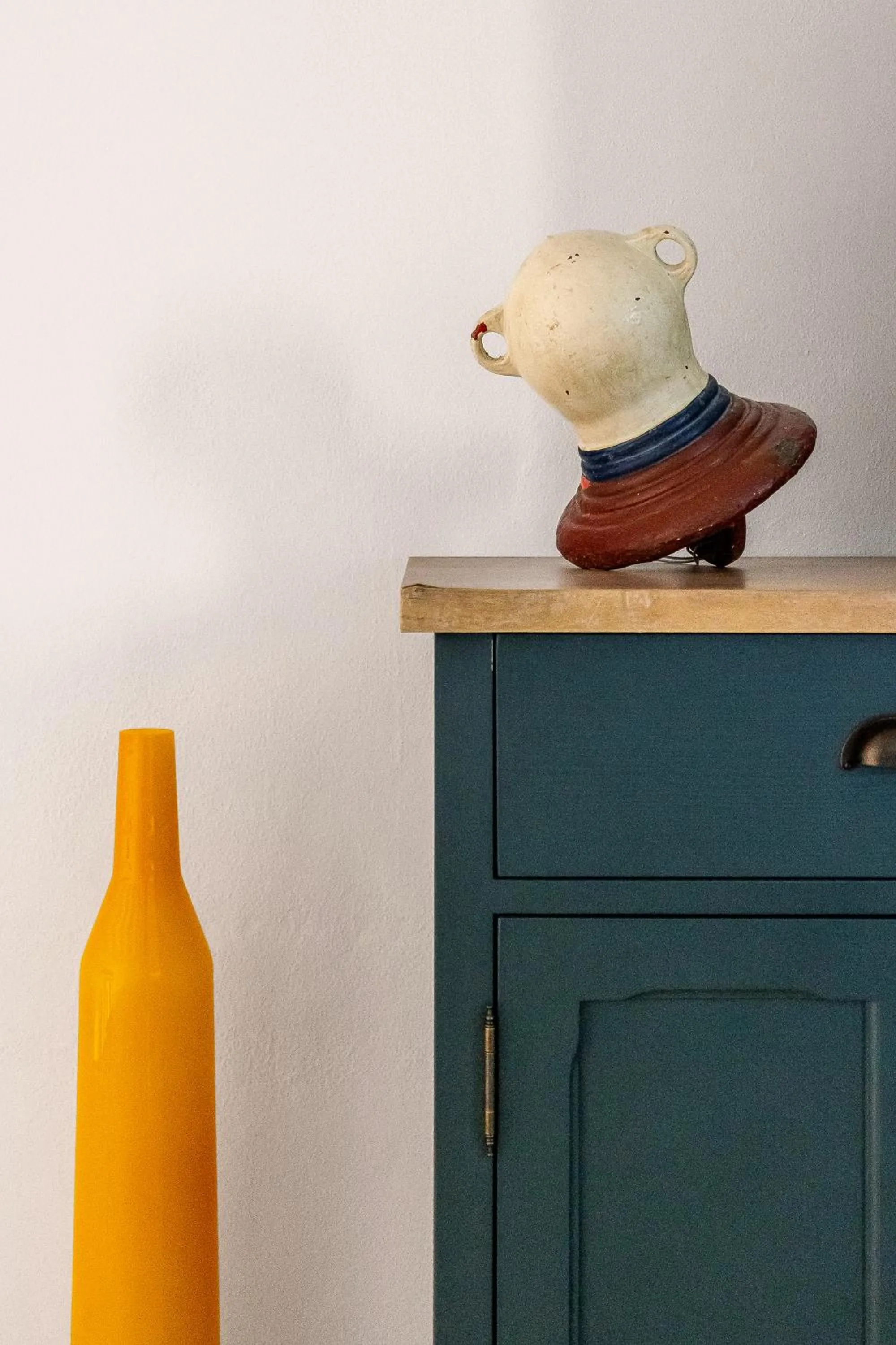 wardrobe in Villa Edera Rental Room