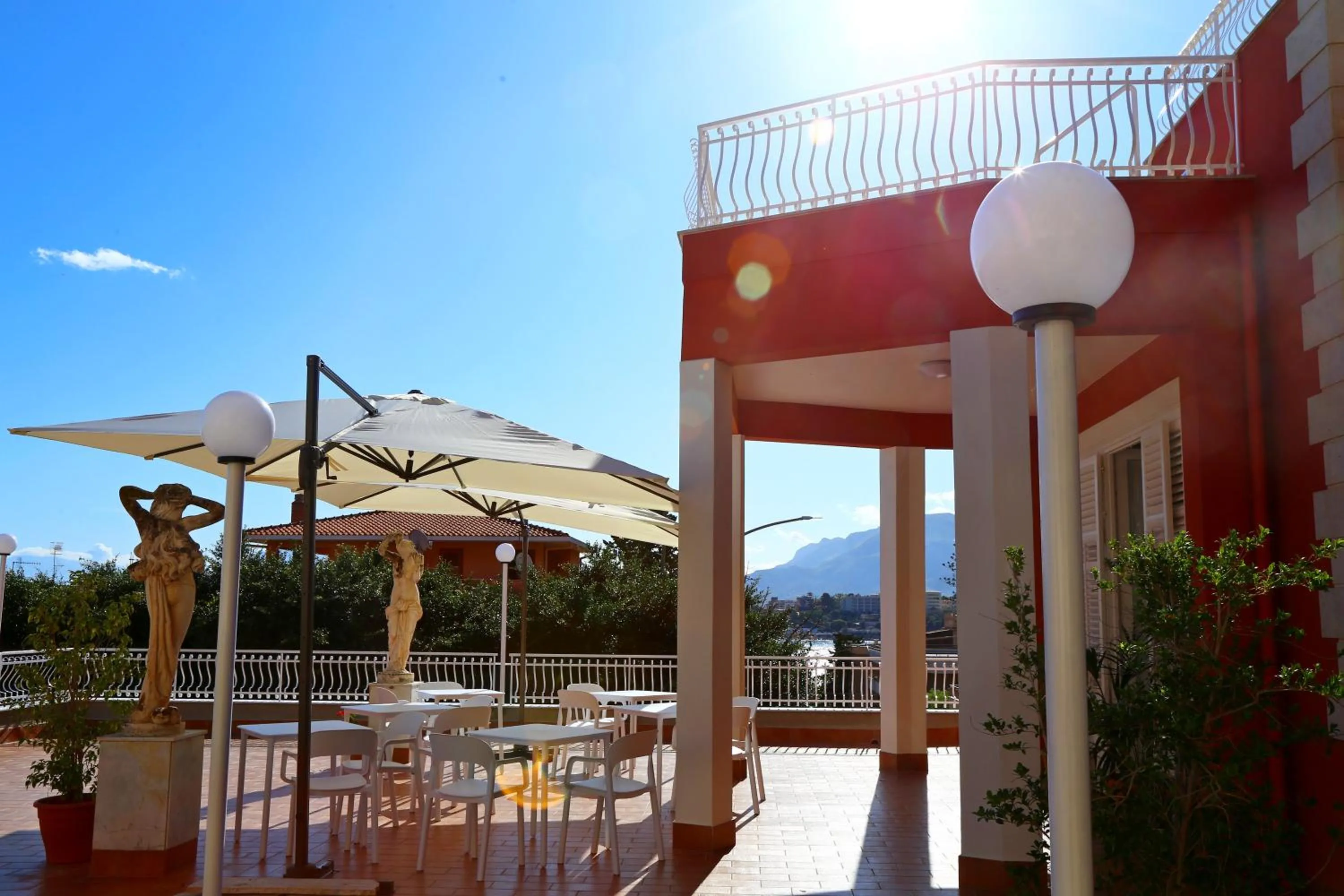 Patio in Villa Edera Rental Room