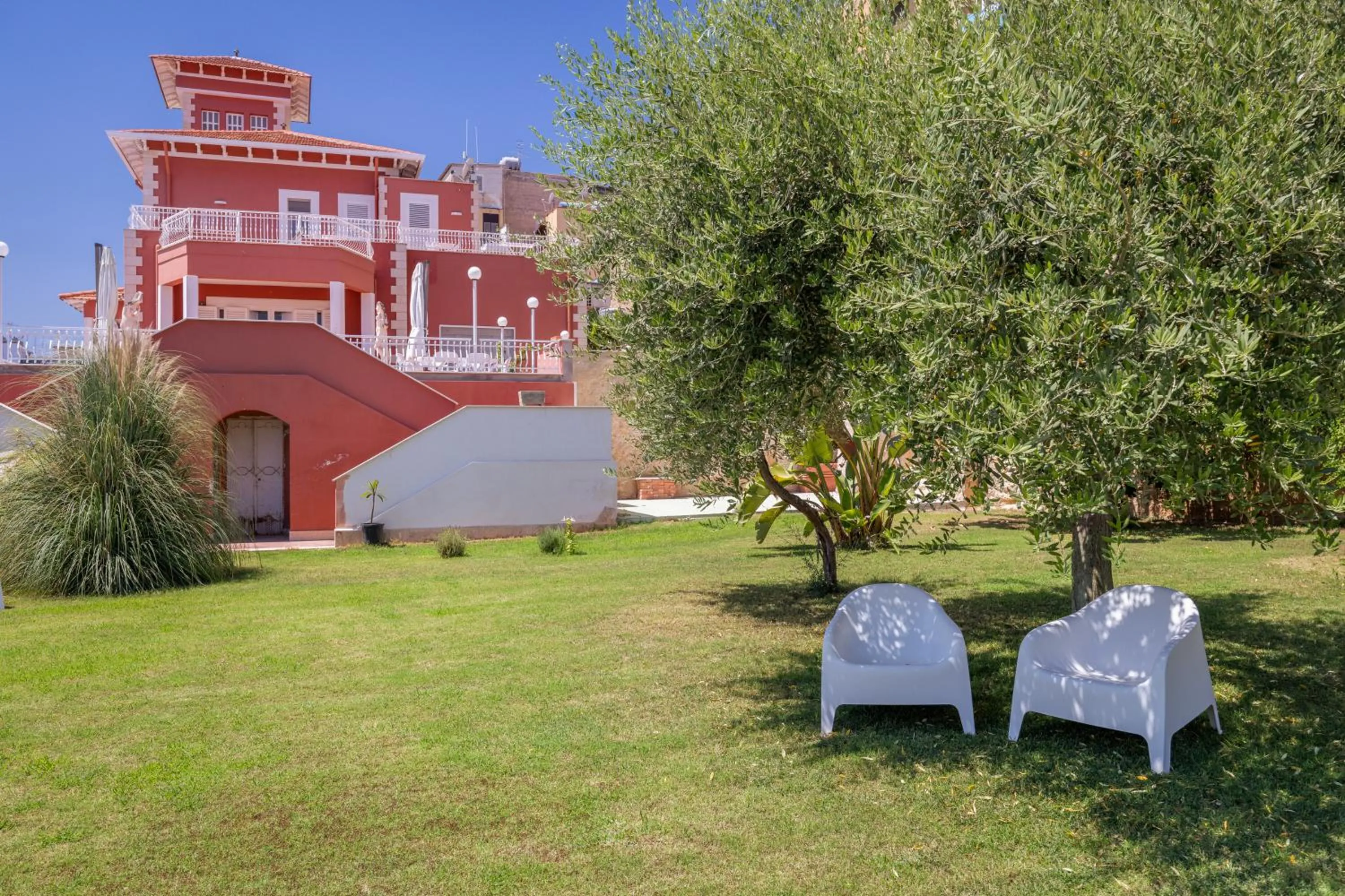 Garden in Villa Edera Rental Room