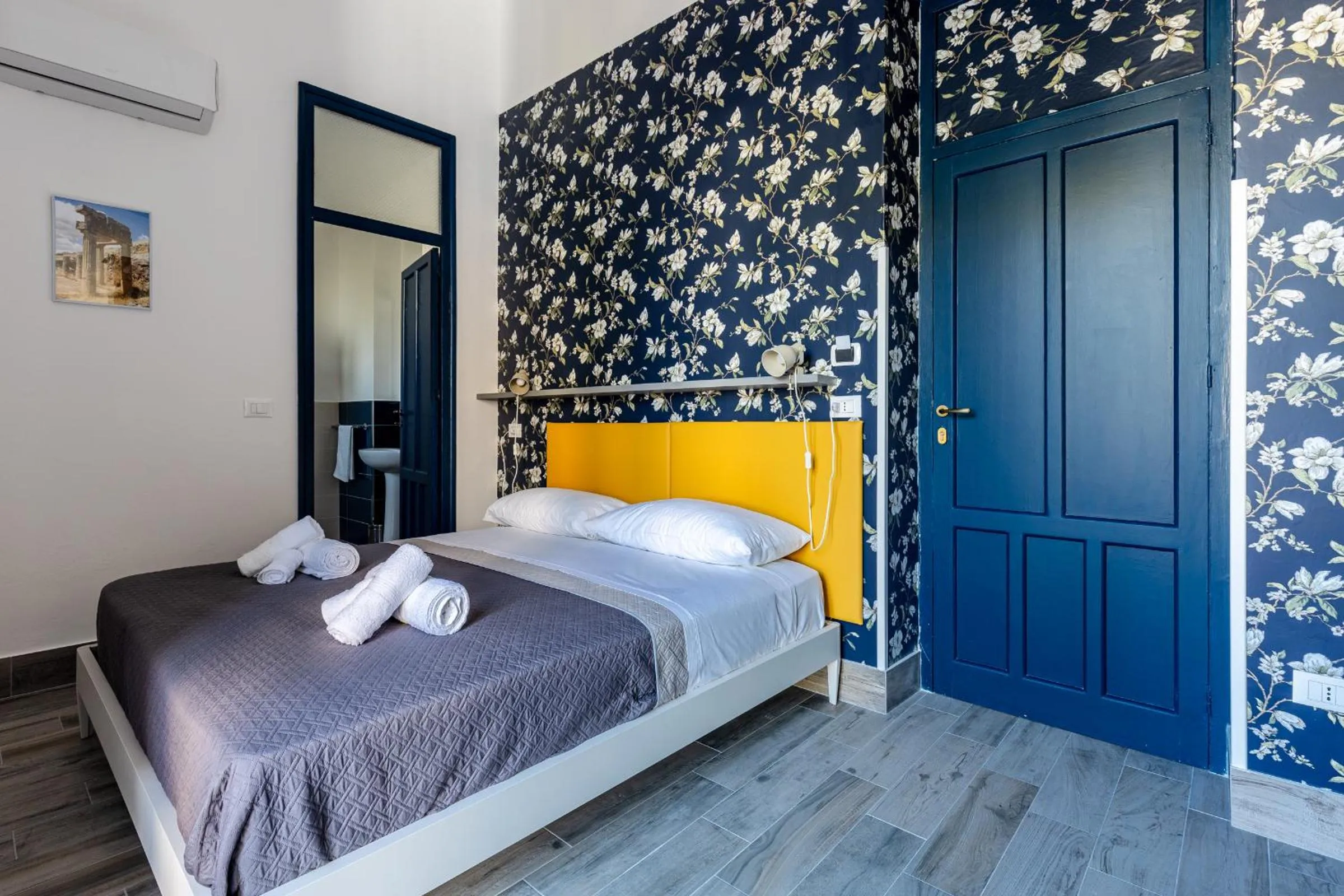 Bed in Villa Edera Rental Room