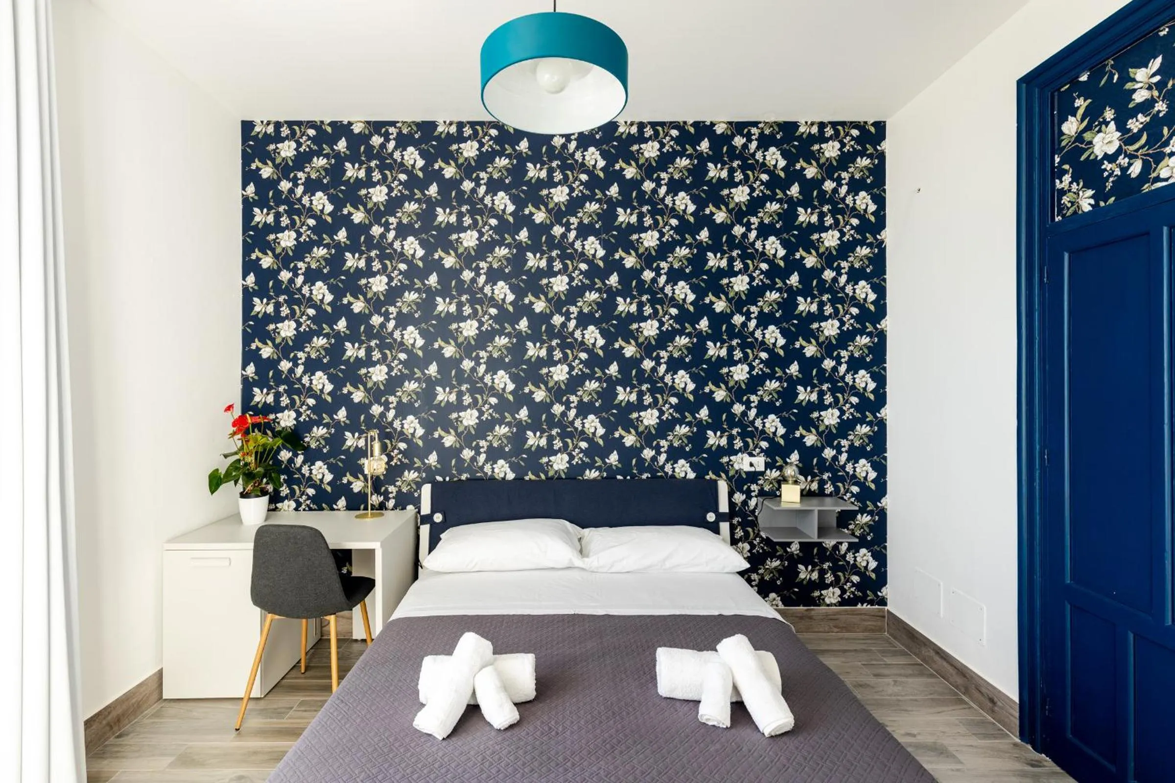 Bed in Villa Edera Rental Room