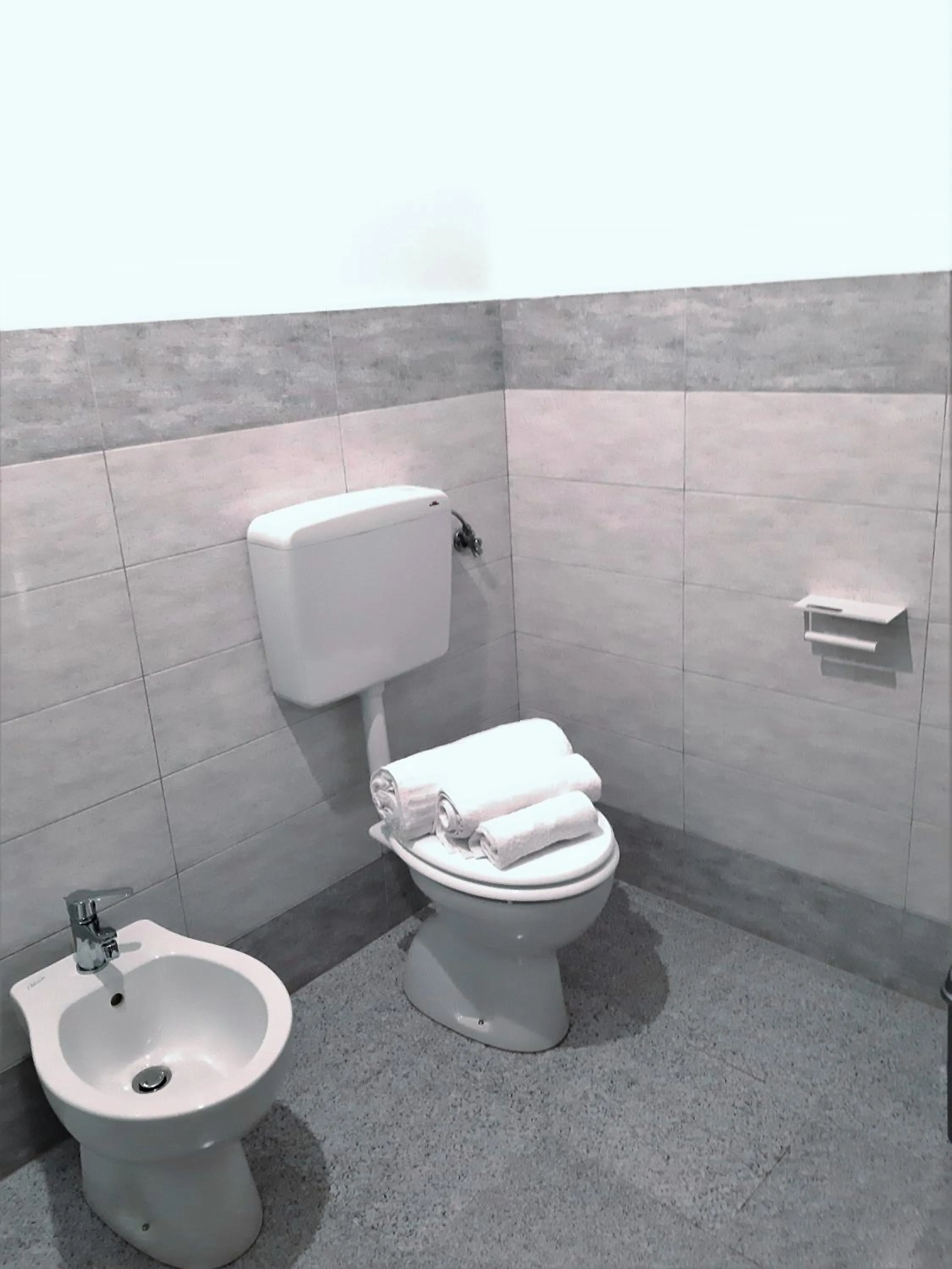 Shower in Living Piraino case vacanze