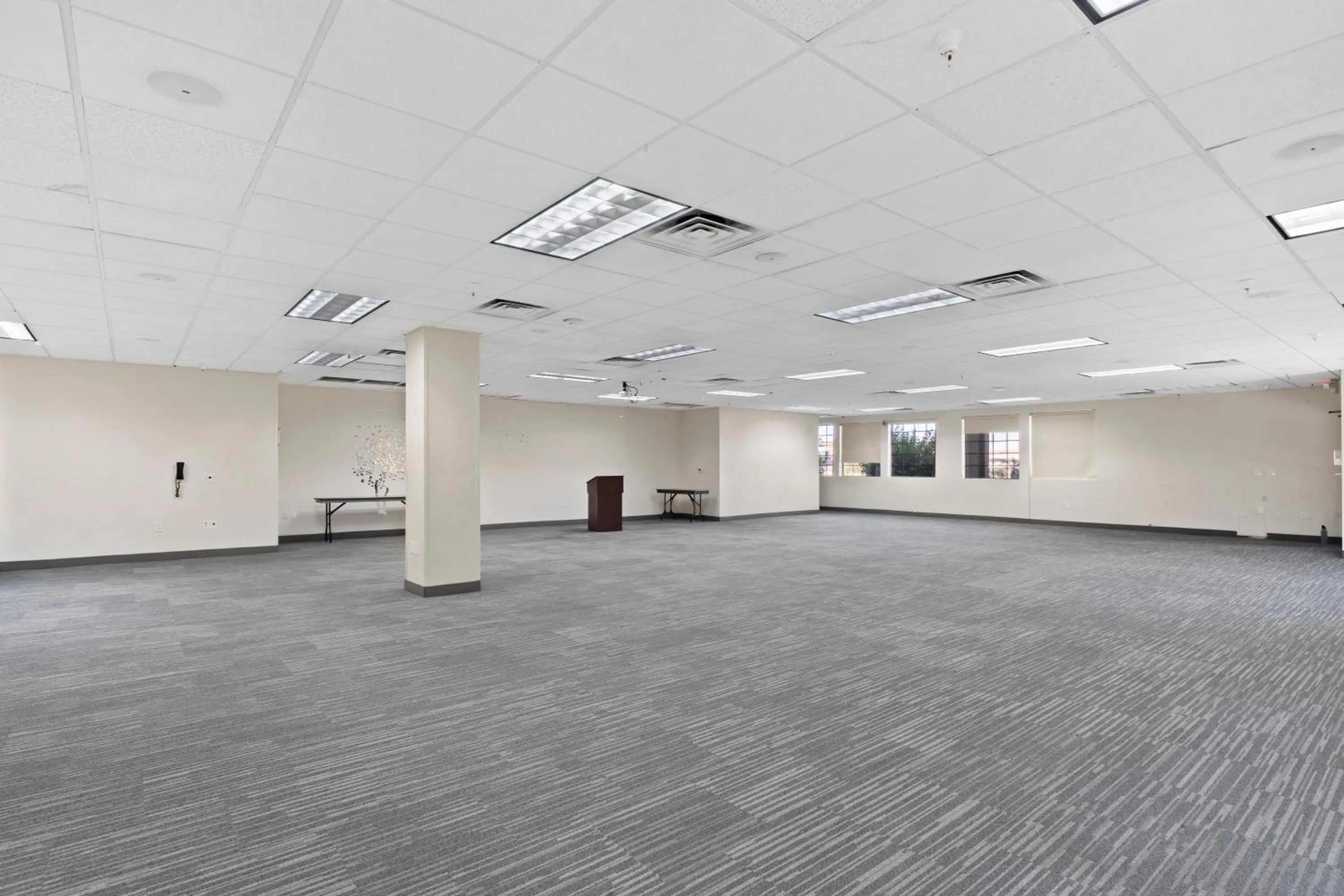 Meeting/conference room in GreenTree Inn & Suites Phoenix Sky Harbor