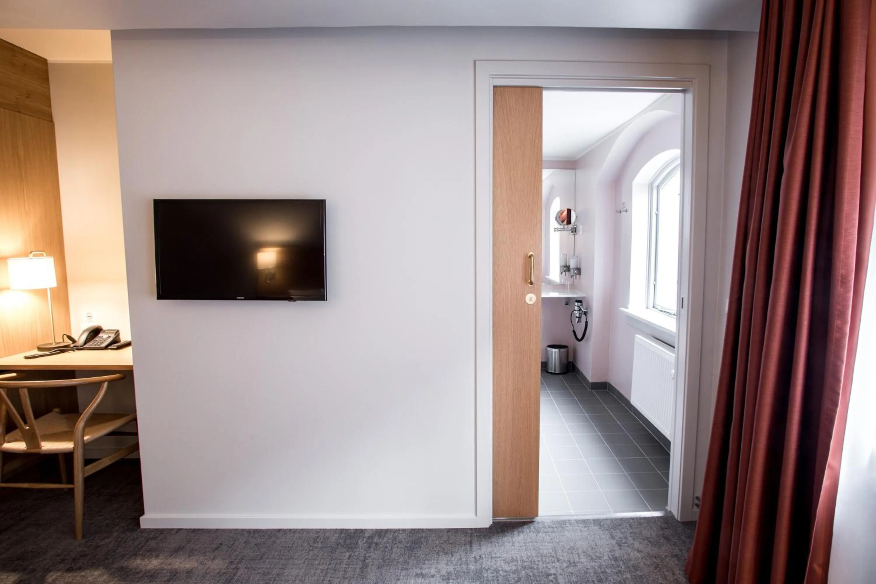 TV and multimedia in Hotel Bethel