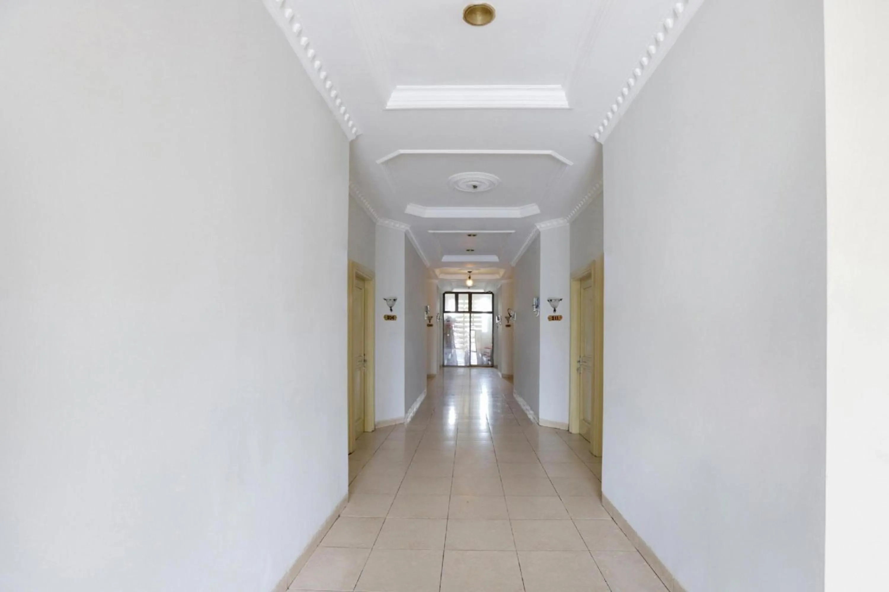 Lobby or reception in Collection O Mangga Besar Near Lokasari Square Formerly 45 Residence