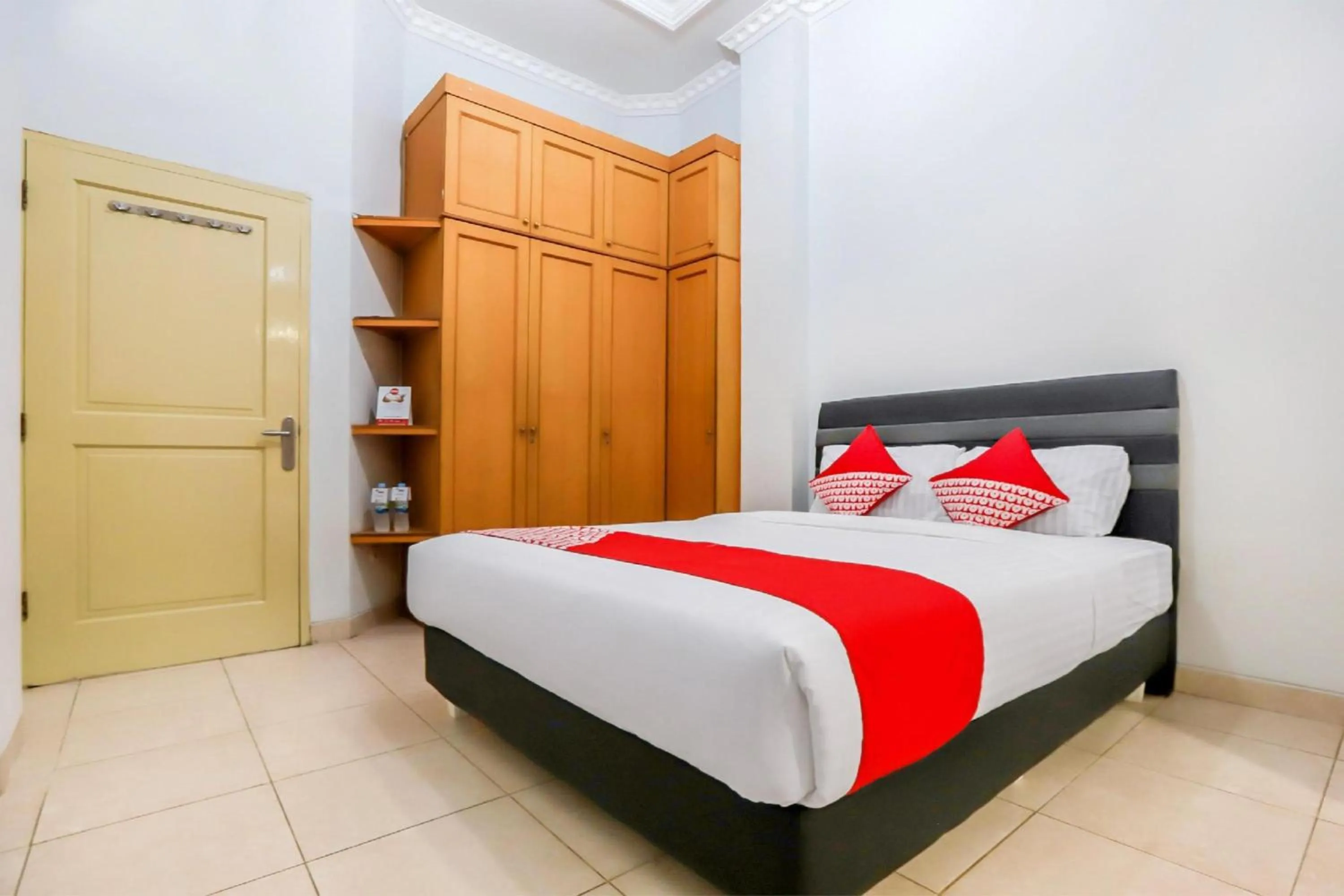 View (from property/room), Bed in Collection O Mangga Besar Near Lokasari Square Formerly 45 Residence