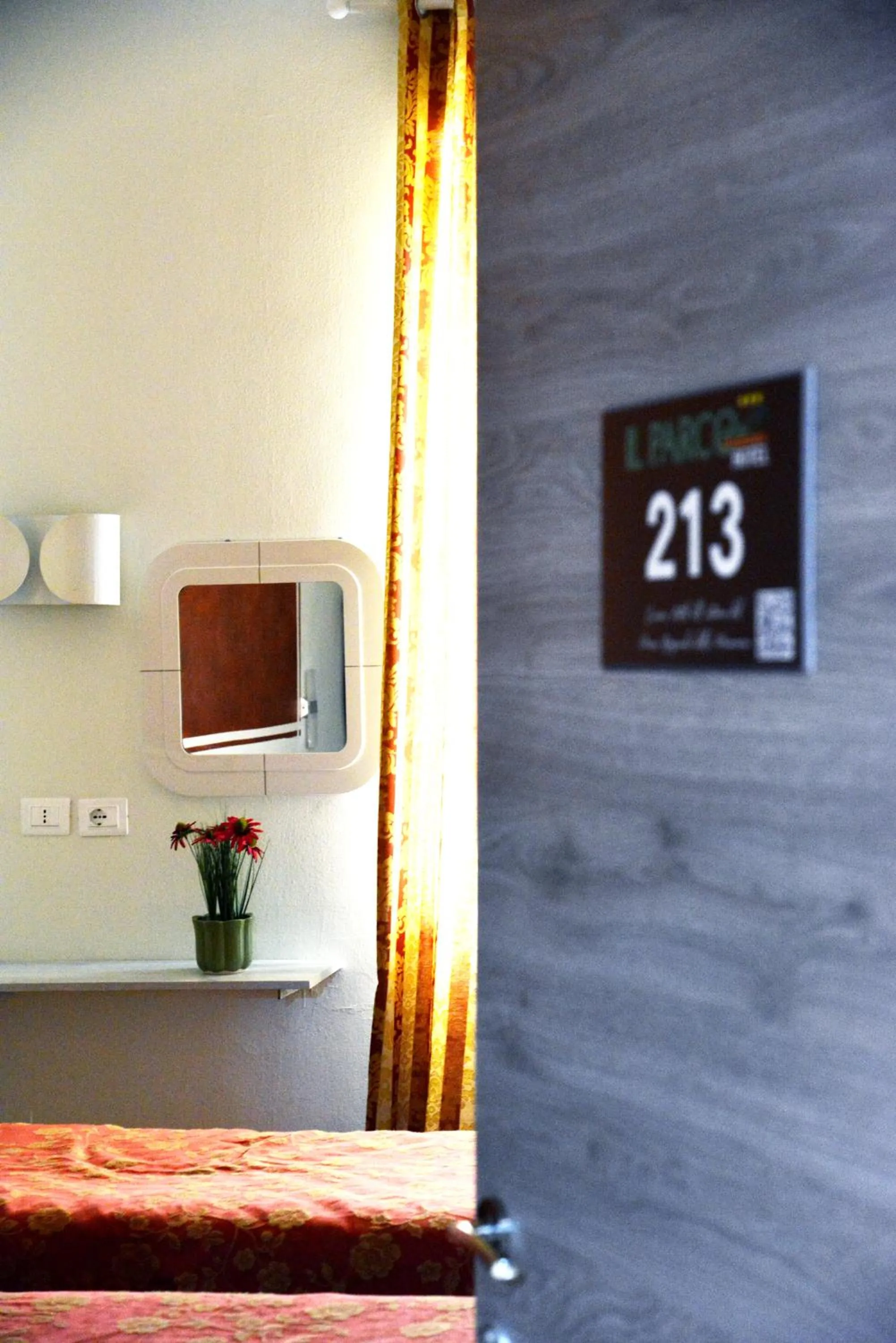 Bed in HOTEL IL PARCO - Parking Free & Restaurant - Hotel