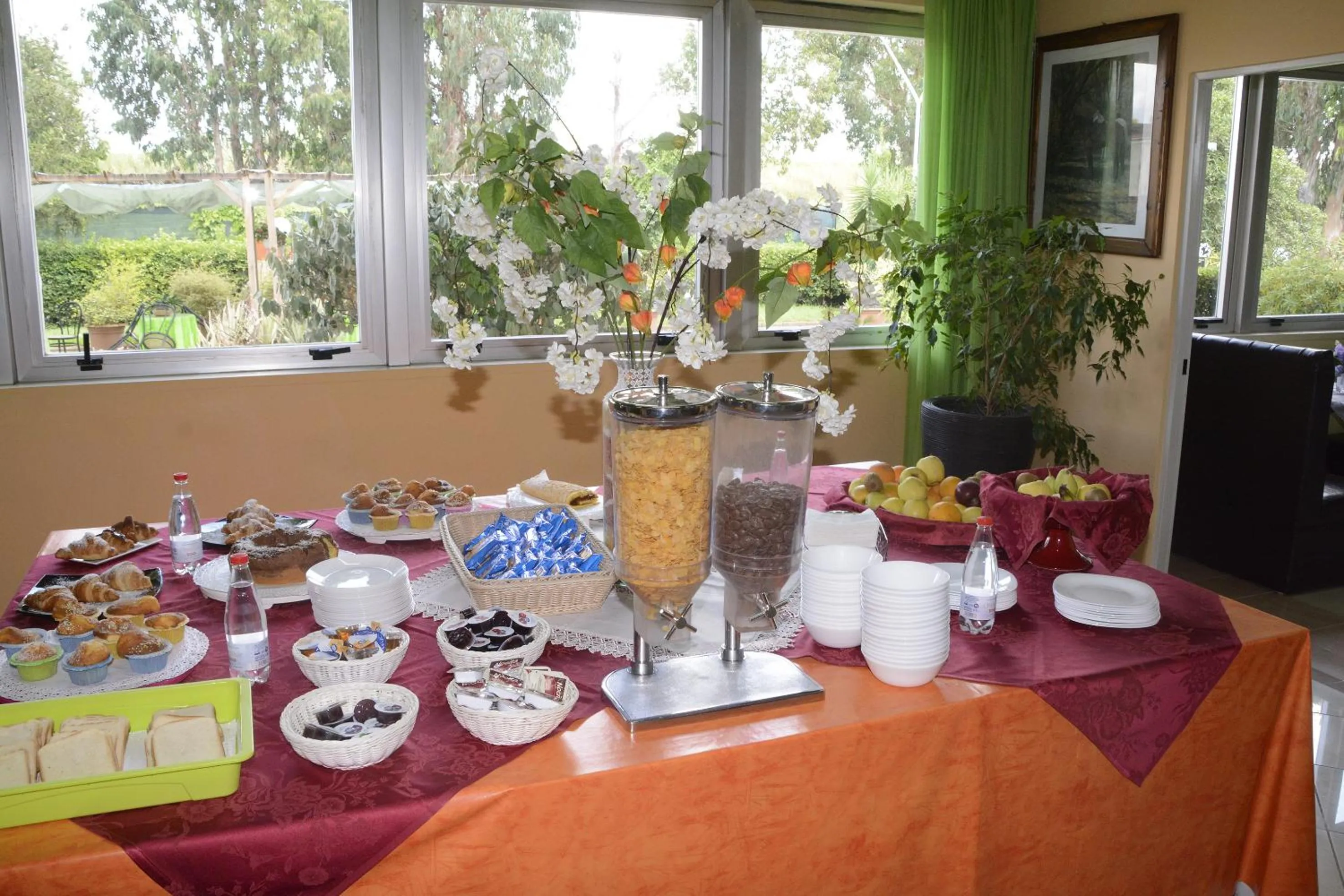 Food and drinks in HOTEL IL PARCO - Parking Free & Restaurant - Hotel