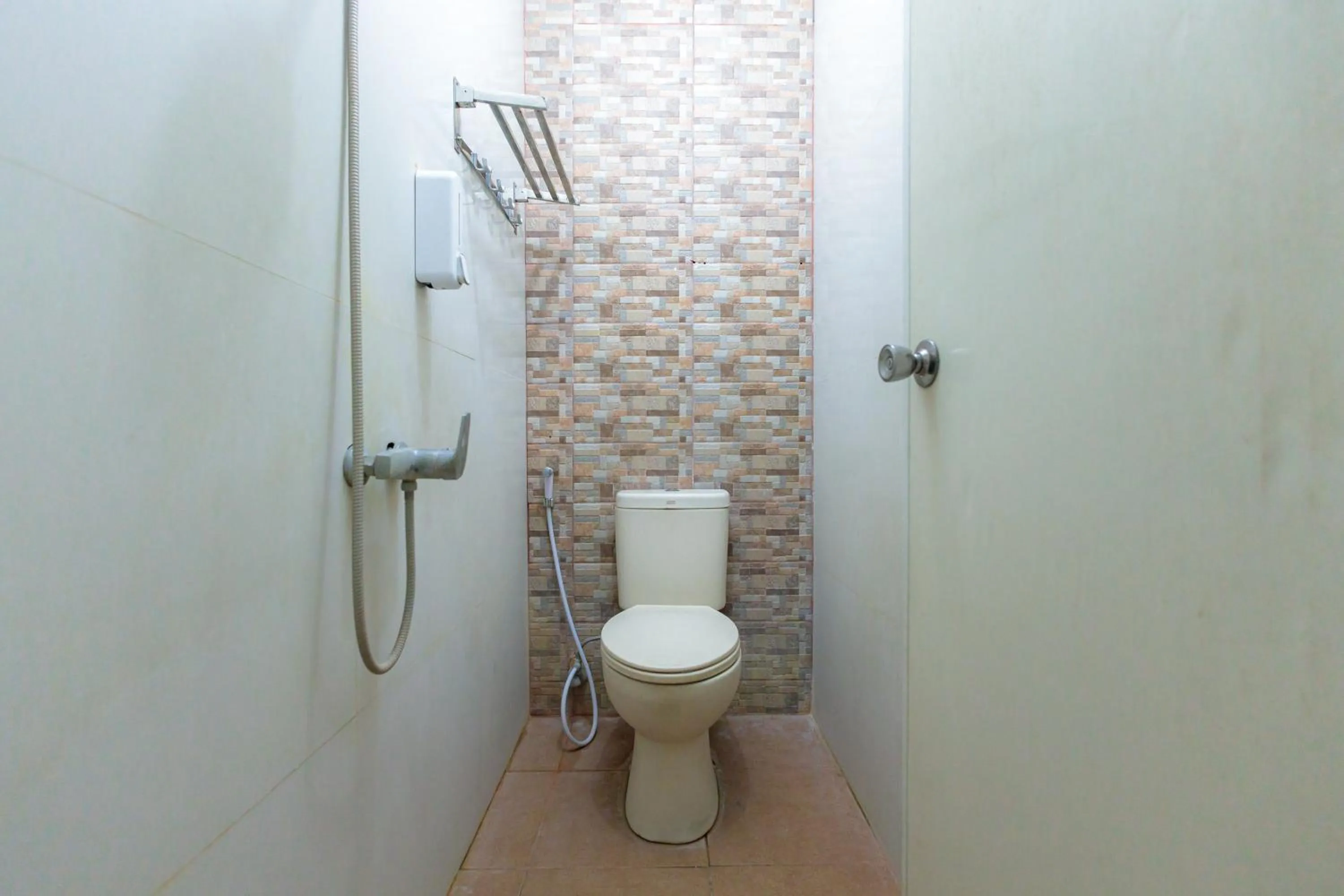 Bathroom in RedDoorz at Osuko Residence Sukomanunggal Jaya