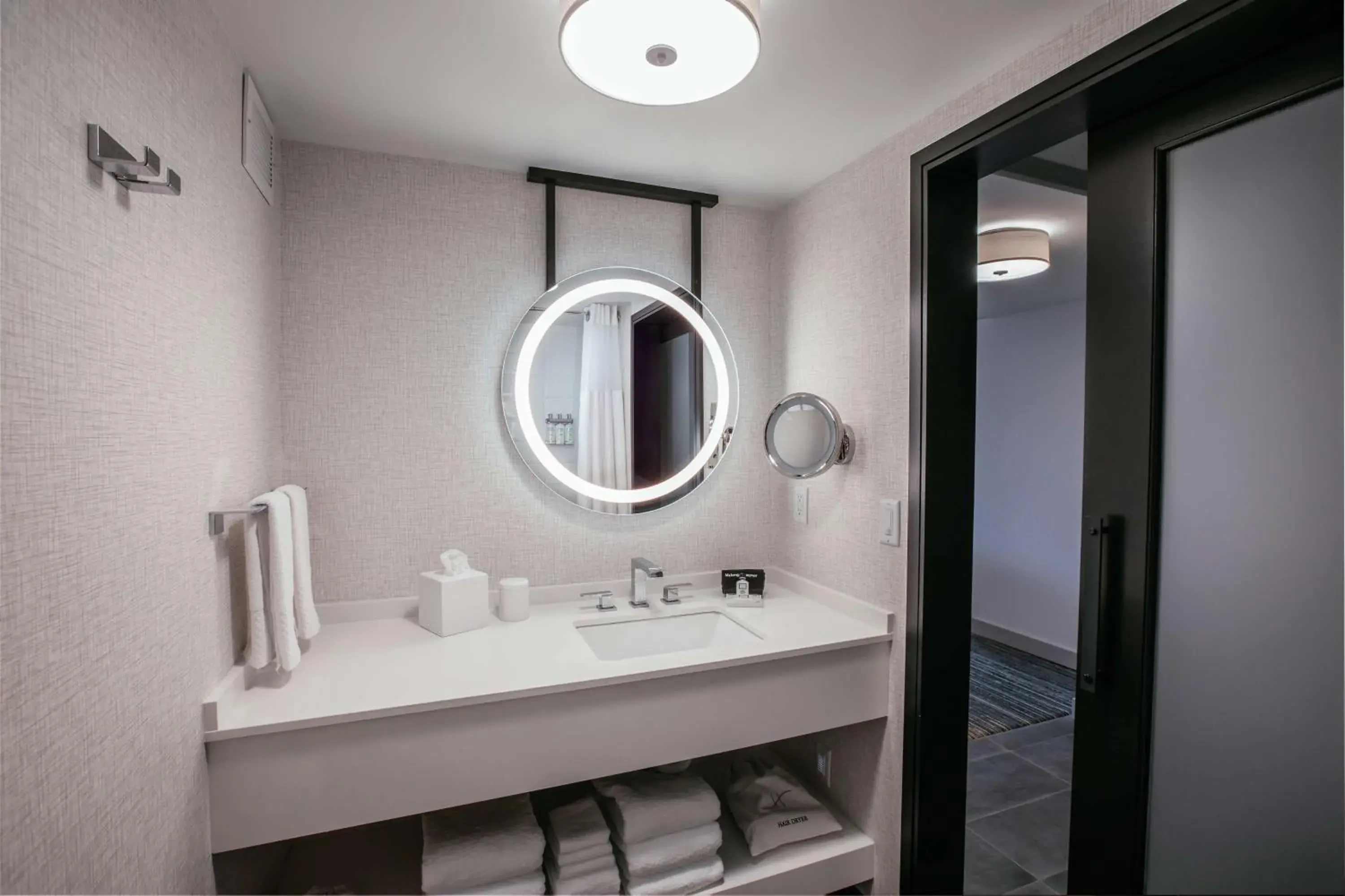 Queen Room with Two Queen Beds, Balcony and Forest or Town View in Somerset Hills Hotel, Tapestry Collection by Hilton Queen Room with Two Queen Beds, Balcony and Forest or Town View in Somerset Hills Hotel, Tapestry Collection by Hilton