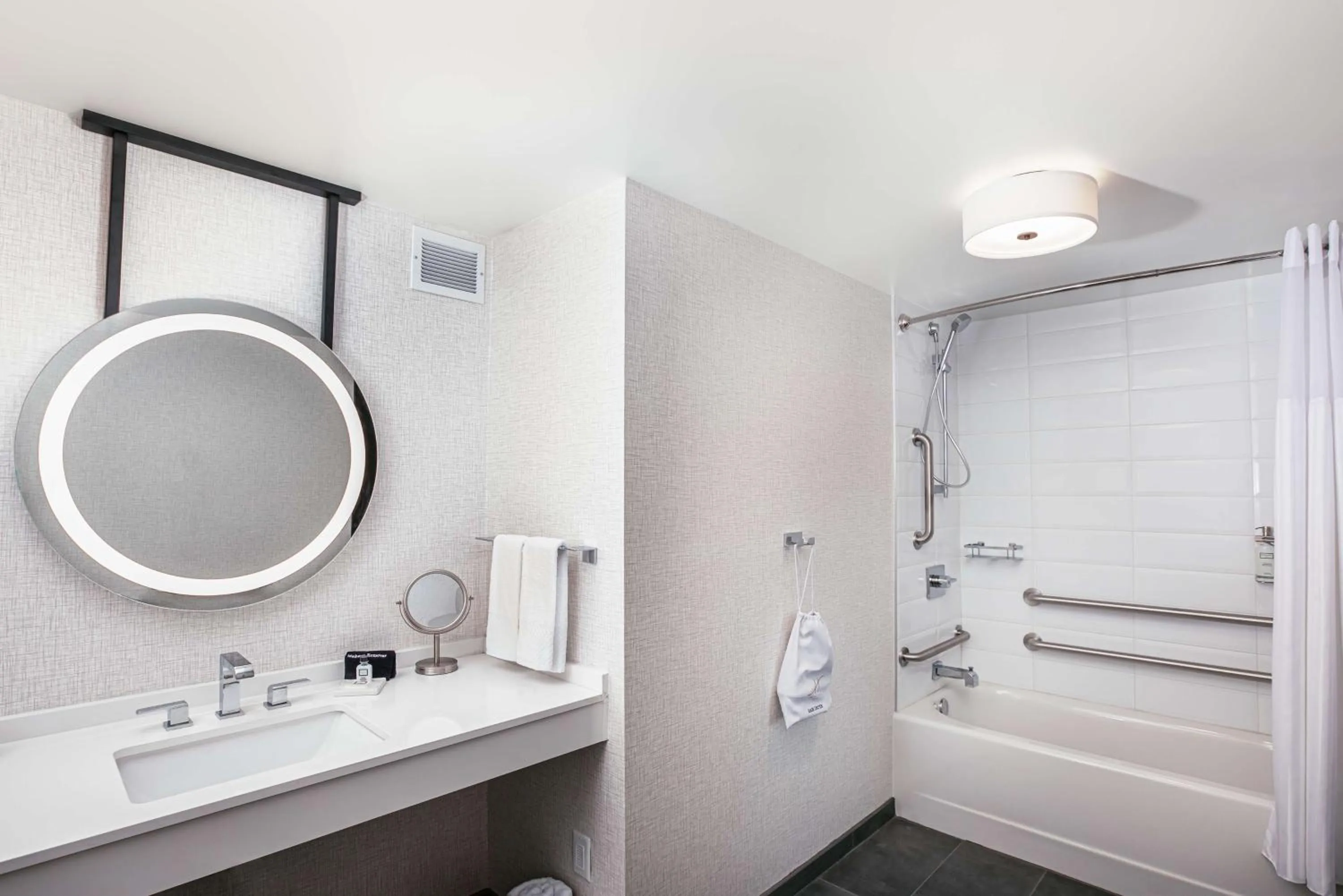 Bathroom in Somerset Hills Hotel, Tapestry Collection by Hilton