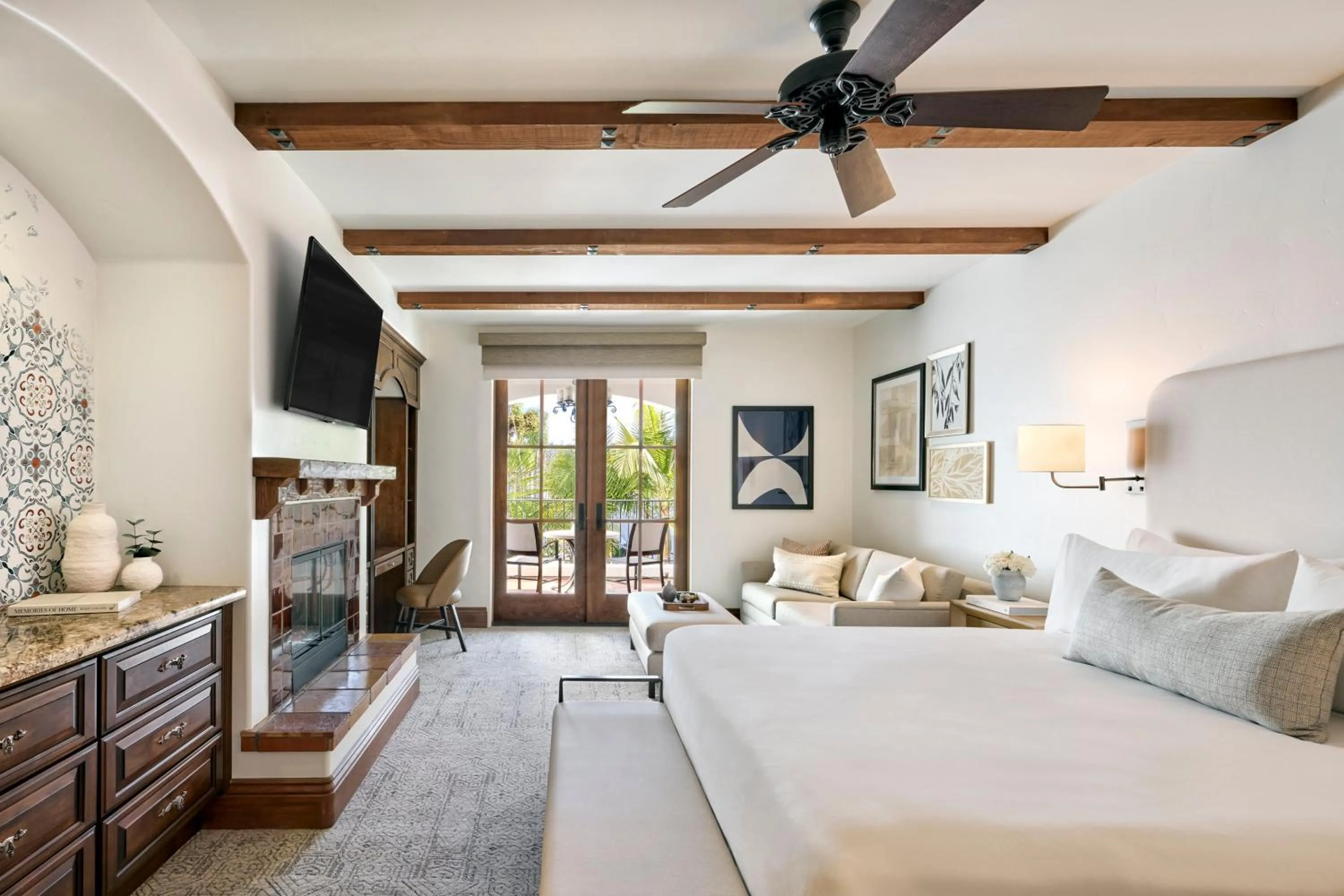 Bedroom, Bed in Omni La Costa Resort & Spa Carlsbad