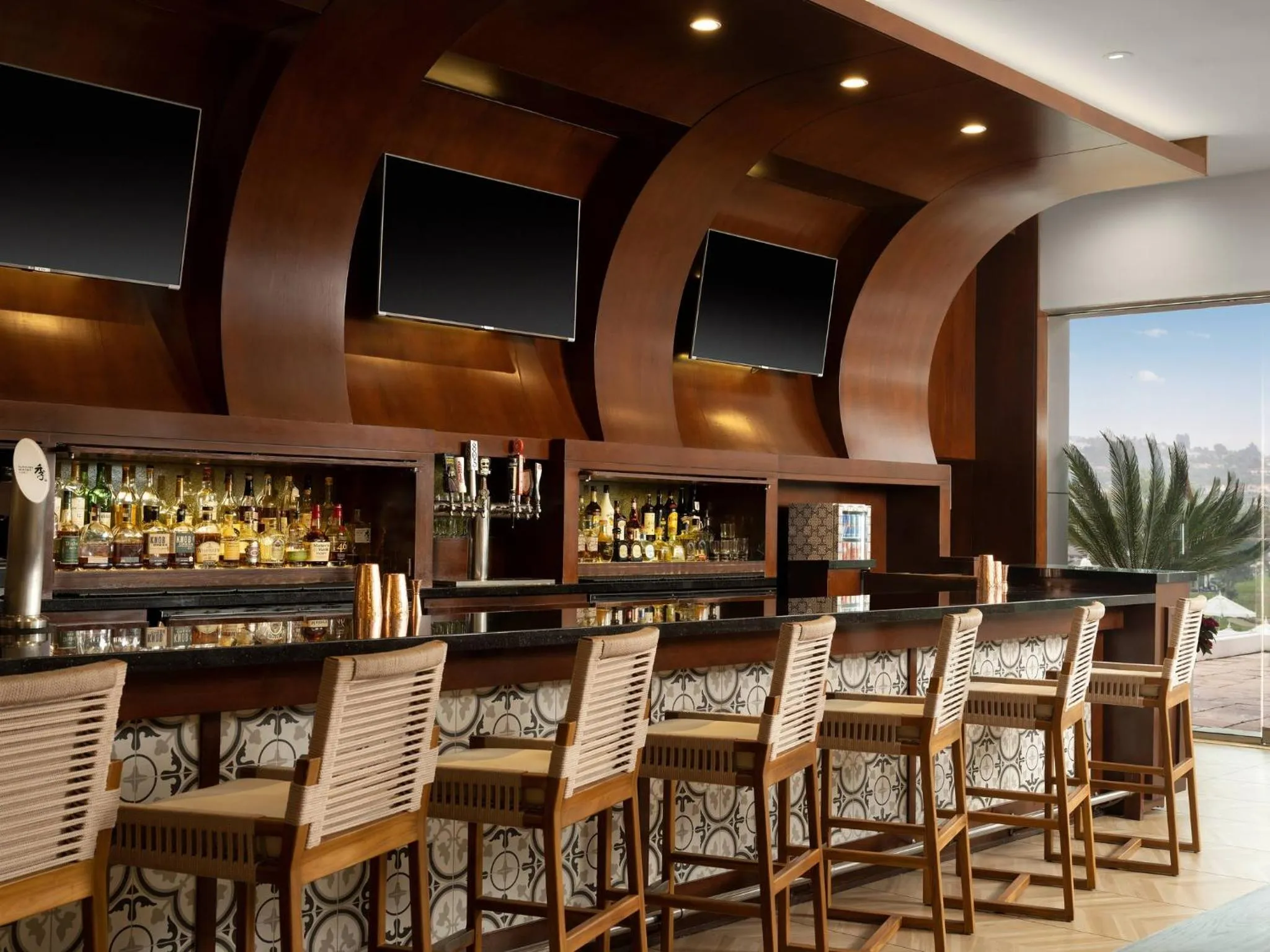 Lounge or bar in Omni La Costa Resort & Spa Carlsbad
