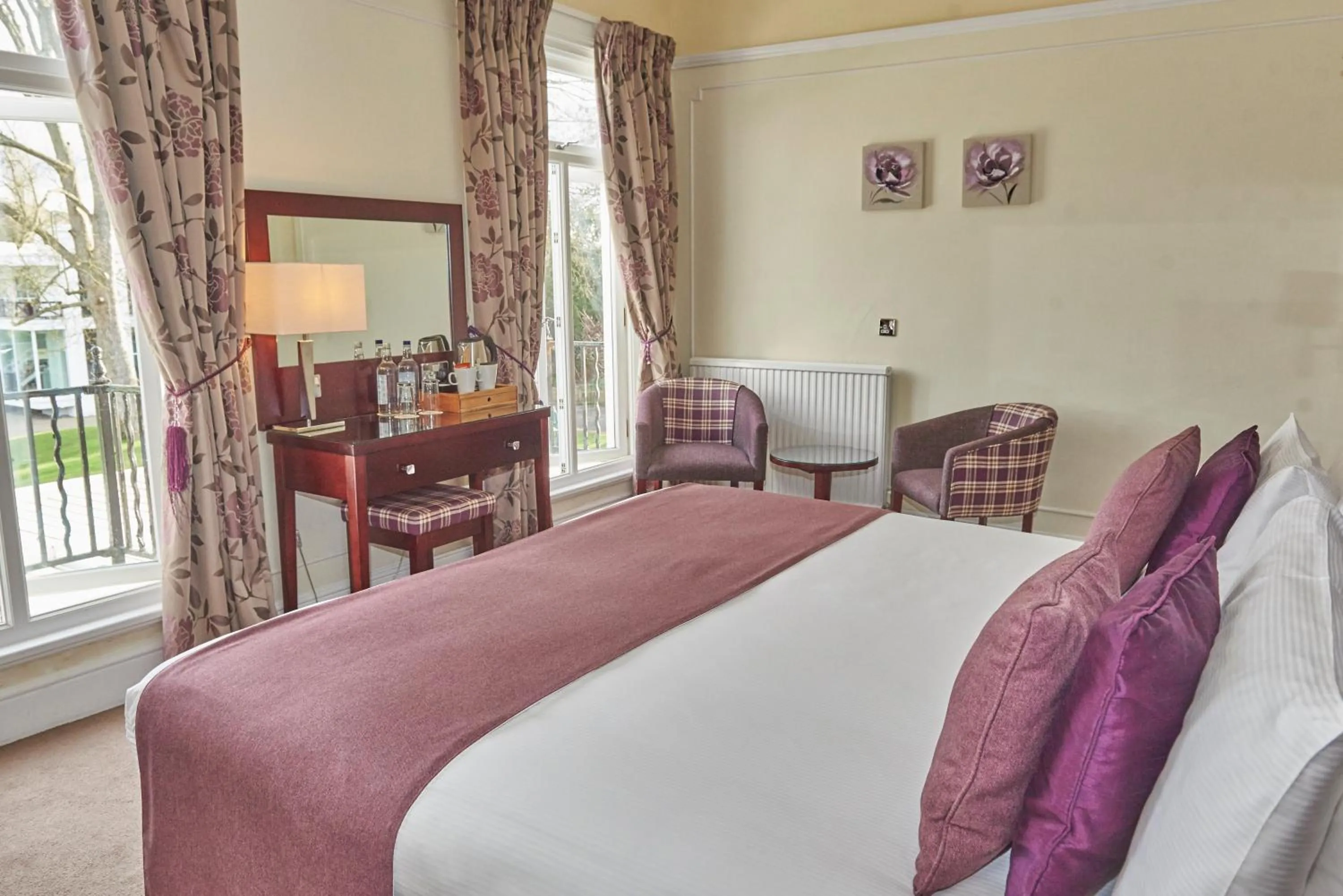 Bed in Phyllis Court Members Club