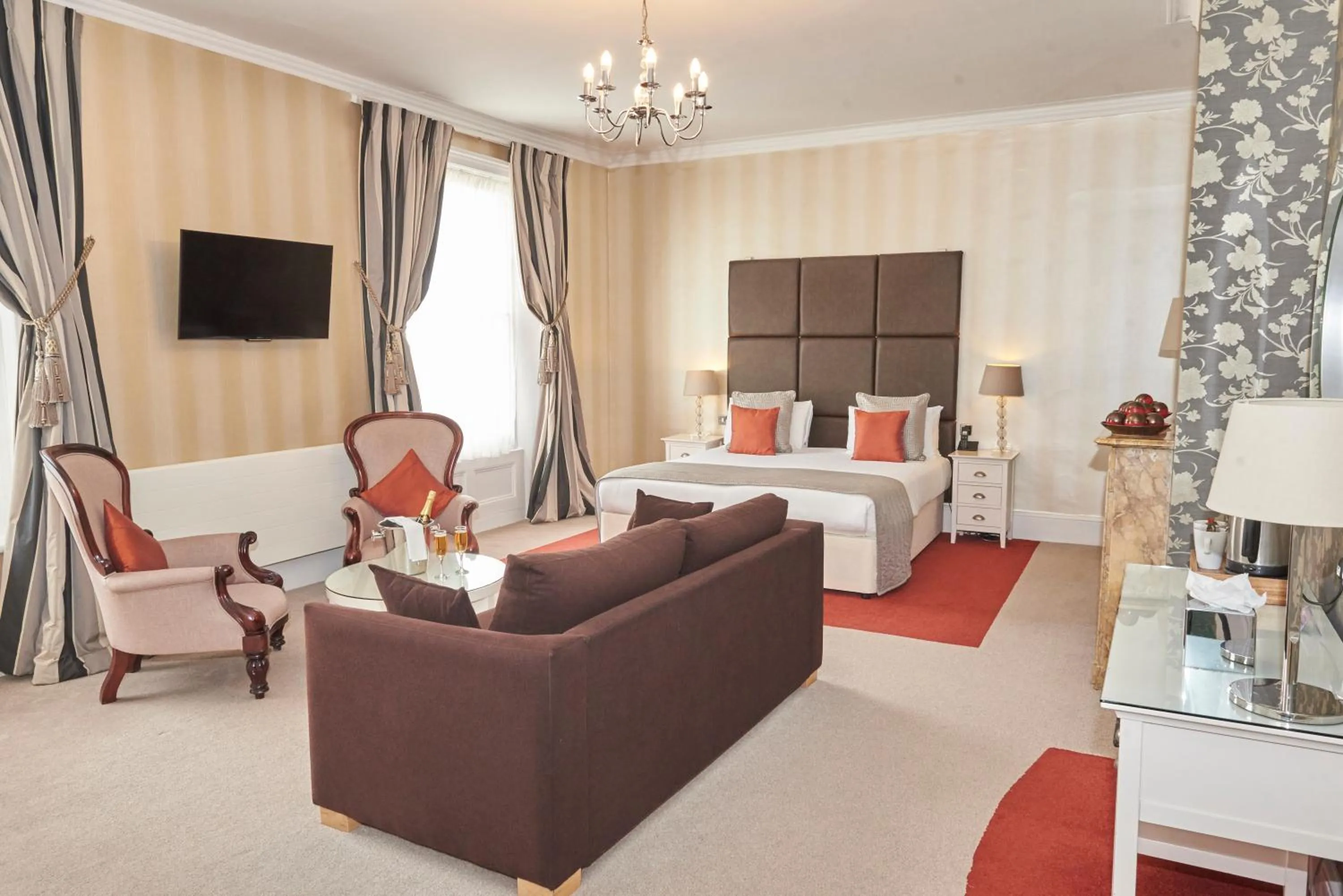 Bed in Phyllis Court Members Club