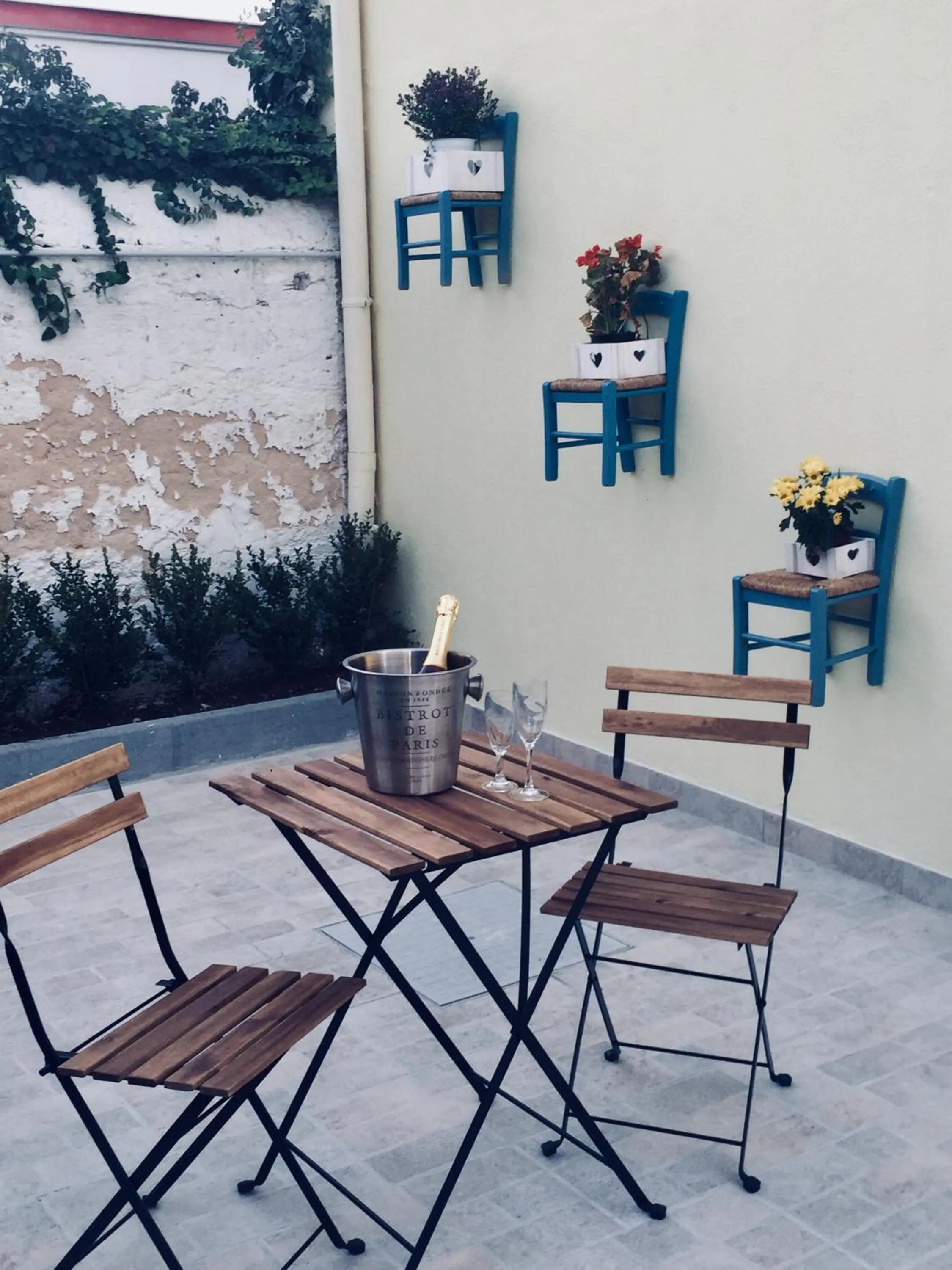 VILLA ADELAIDE SUITE & ROOM