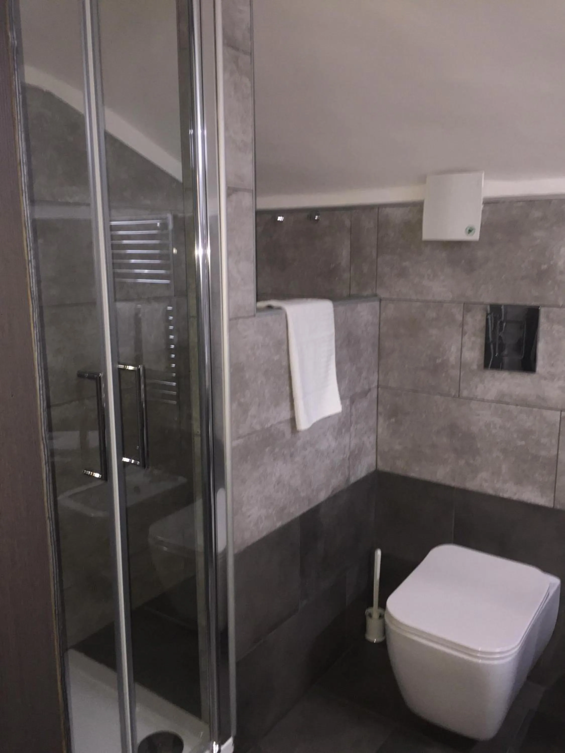 VILLA ADELAIDE SUITE & ROOM