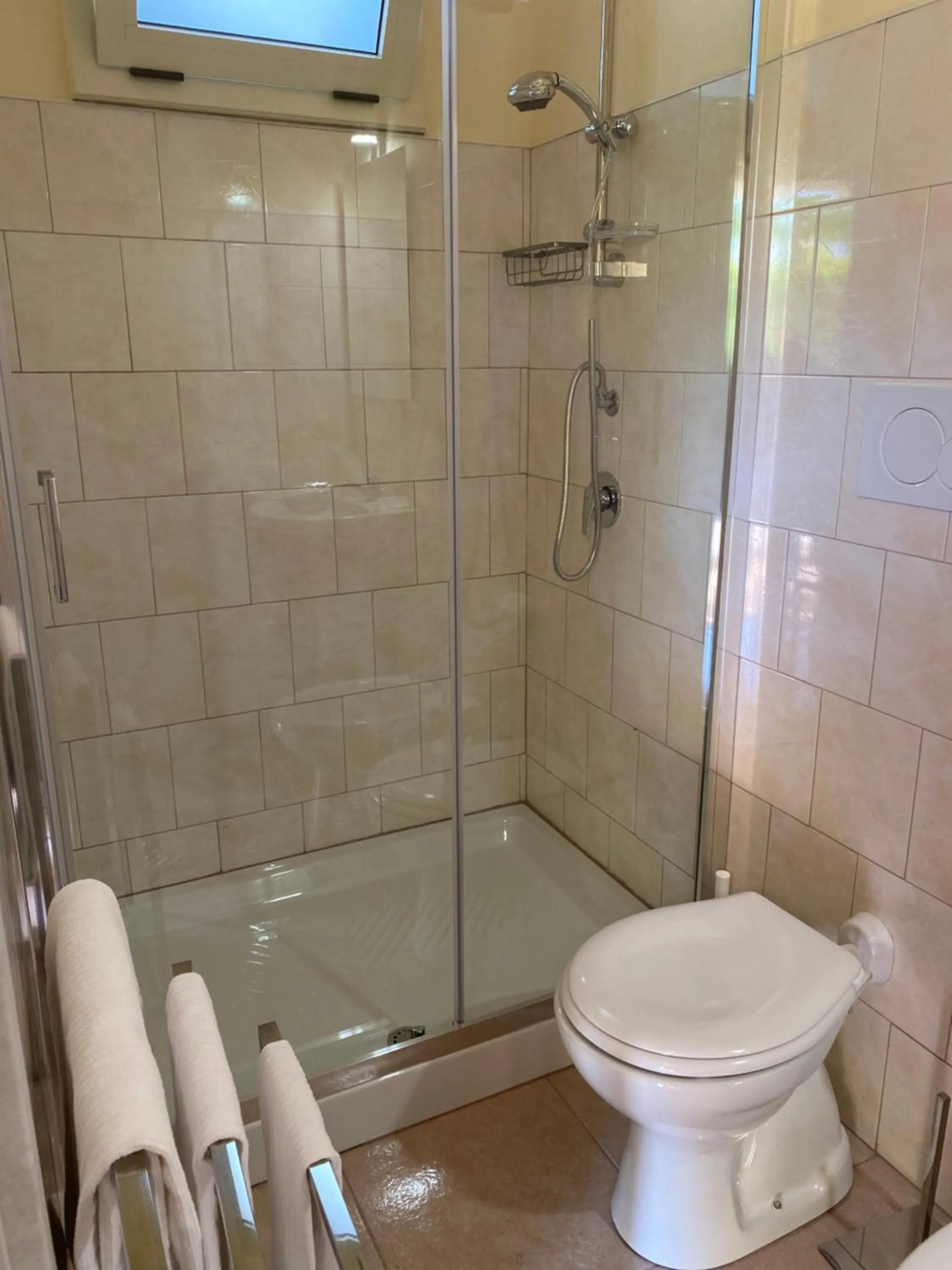 VILLA ADELAIDE SUITE & ROOM