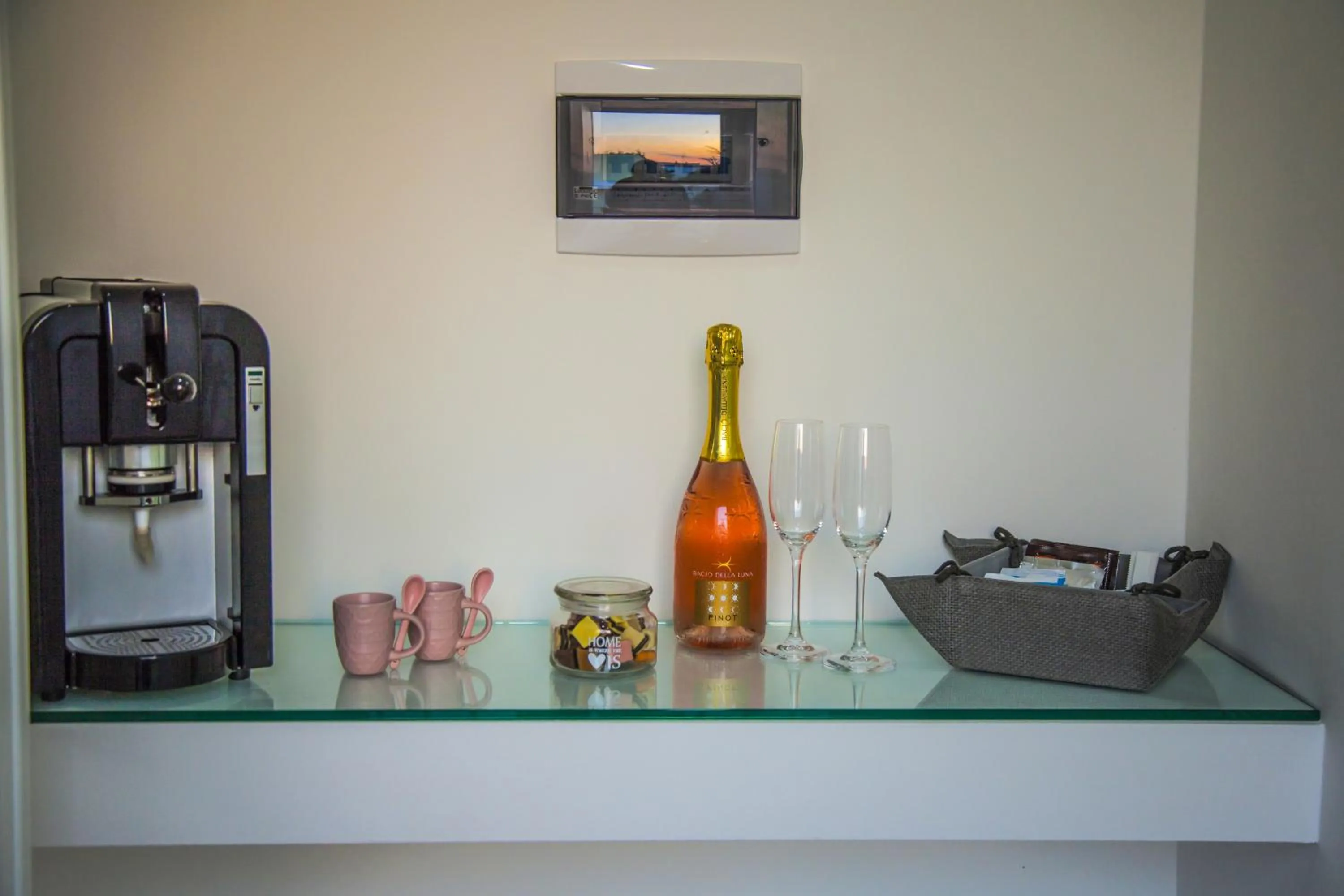 VILLA ADELAIDE SUITE & ROOM