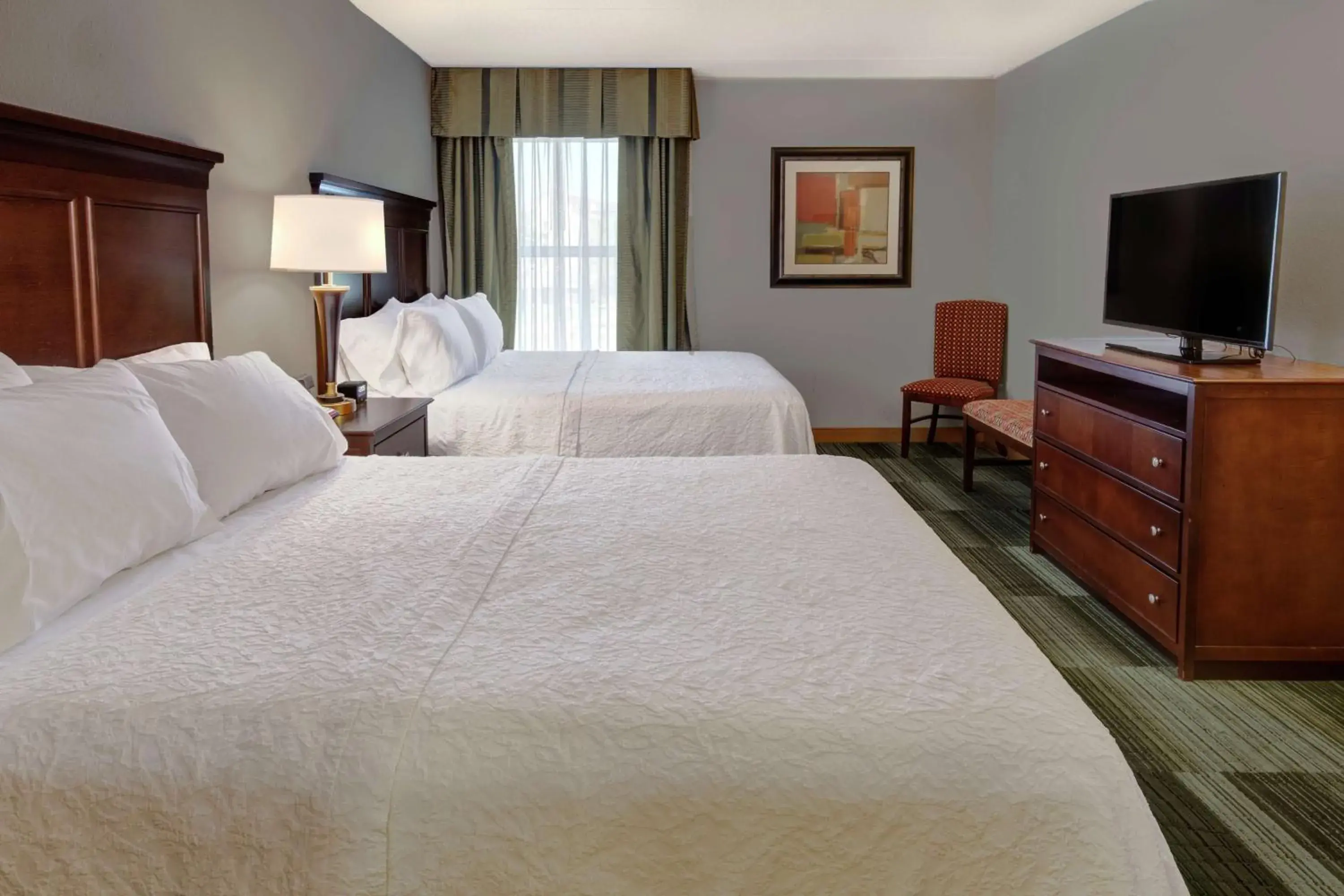Queen Room with Two Queen Beds - Hearing Access/Non-Smoking in Hampton Inn & Suites Pigeon Forge On The Parkway Queen Room with Two Queen Beds - Hearing Access/Non-Smoking in Hampton Inn & Suites Pigeon Forge On The Parkway