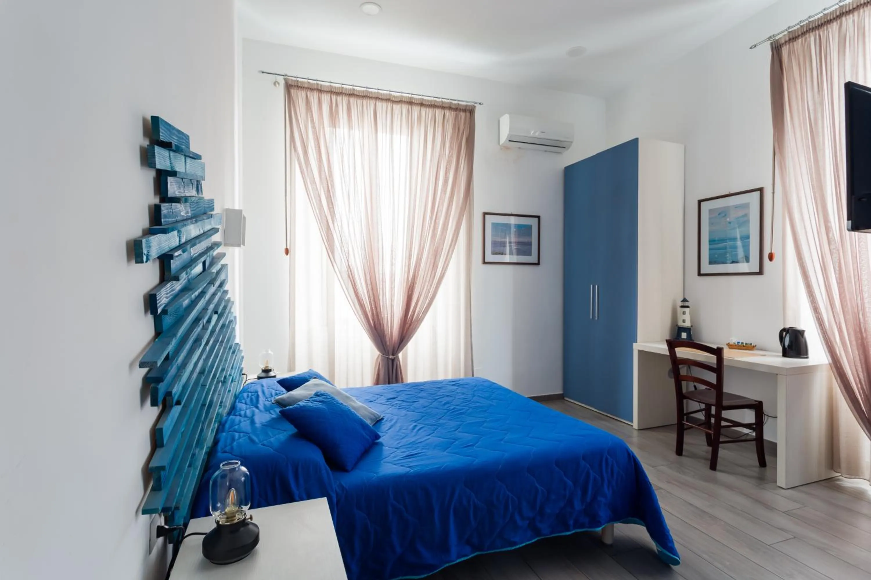 Bed in il Sogno di Partenope By Rosa Loporchio