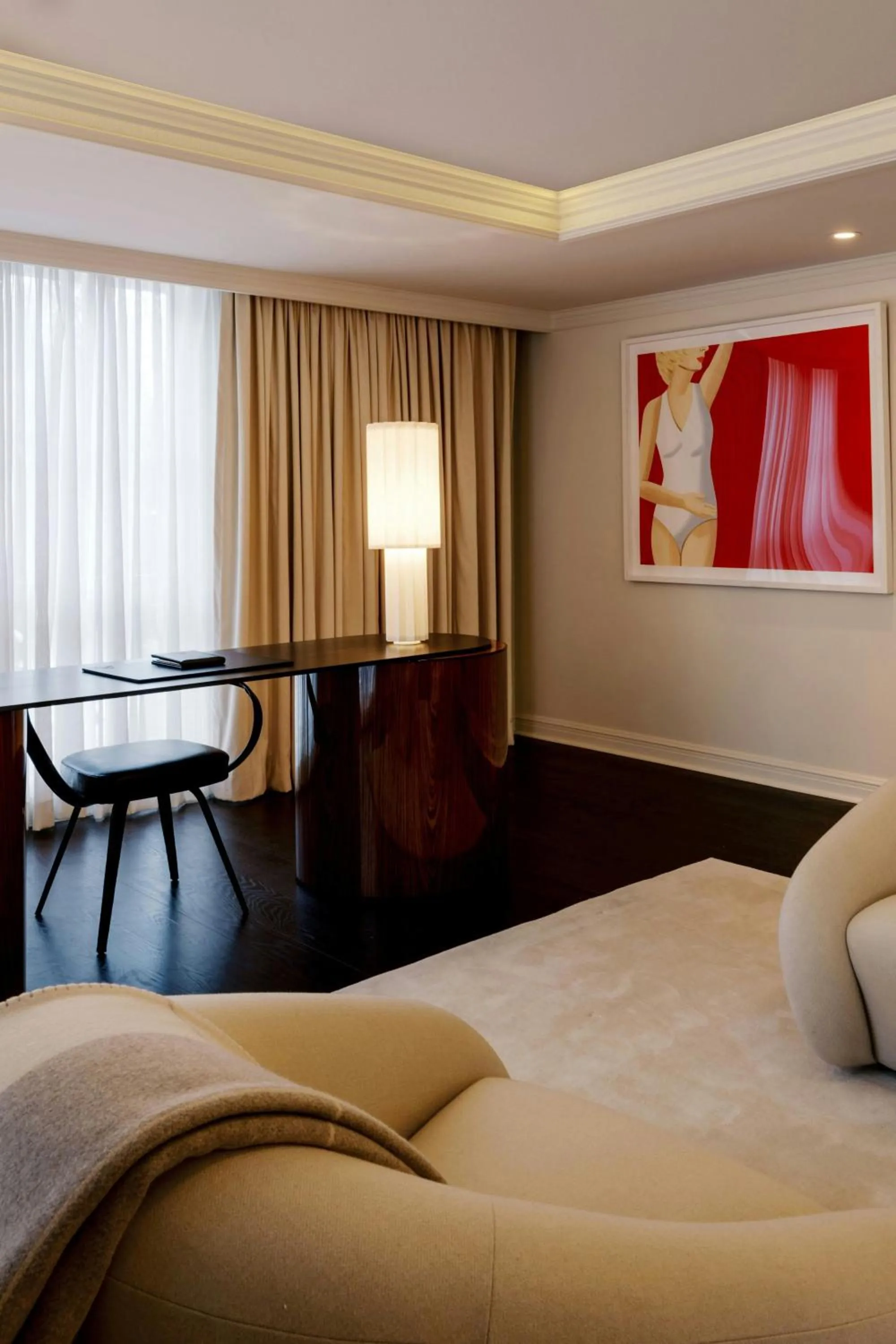 Photo of the whole room, Bed in St. Regis Aspen Resort