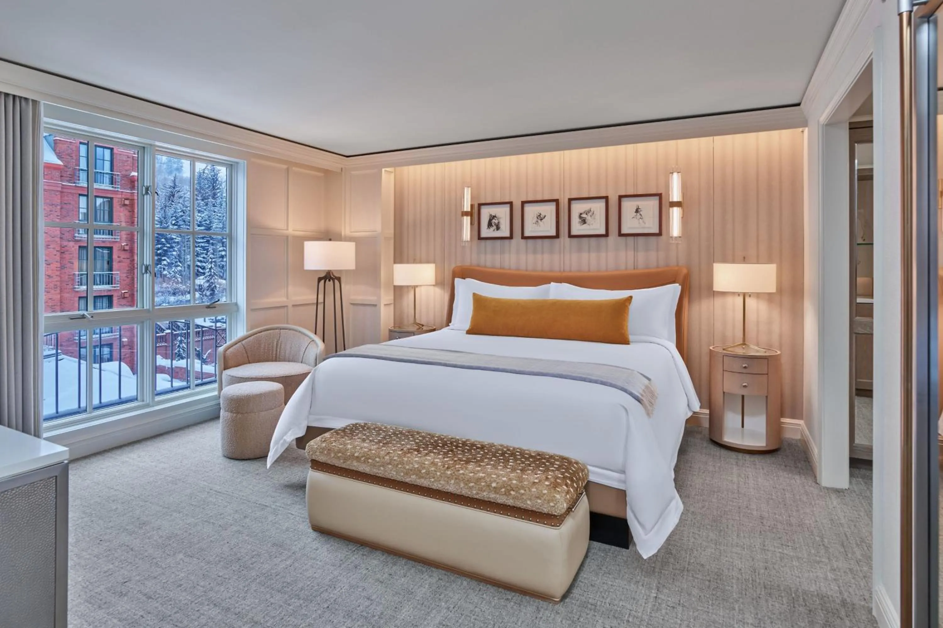 Bedroom, Bed in St. Regis Aspen Resort